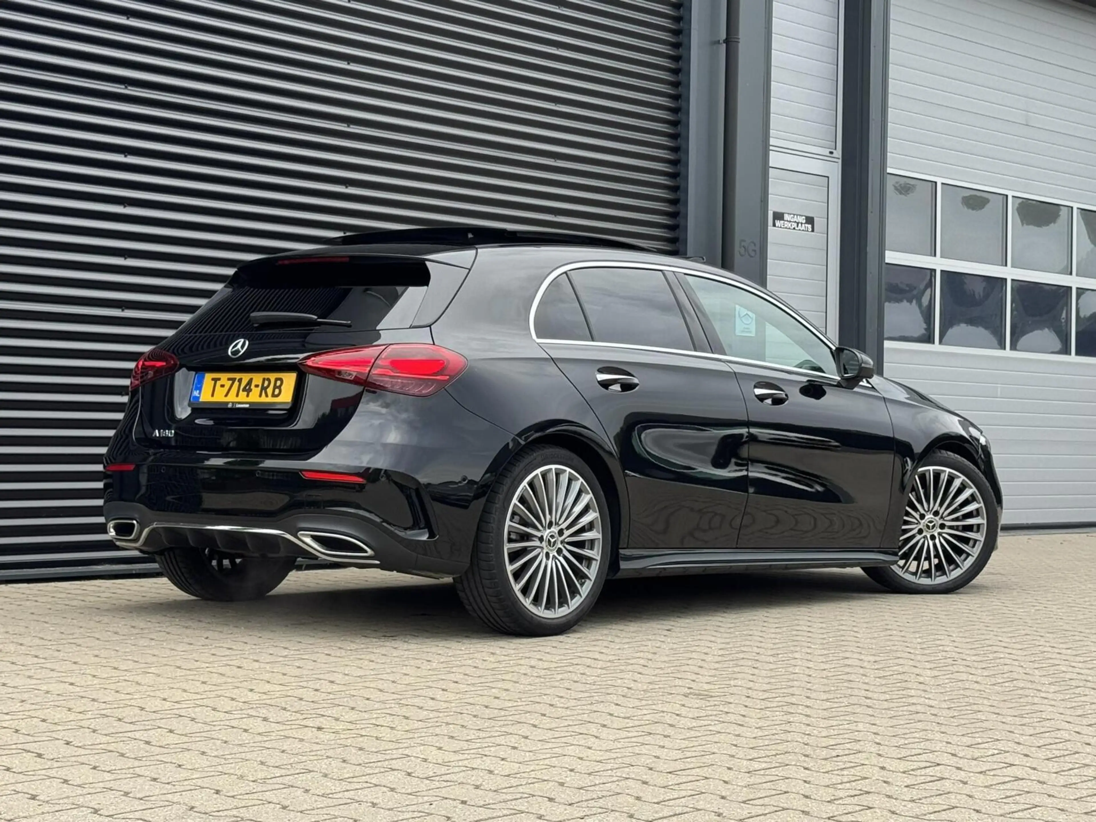 Mercedes-Benz A 180 AMG Line |BTW|Facelift|Pano|Burmester®|360°camera| — photo 13
