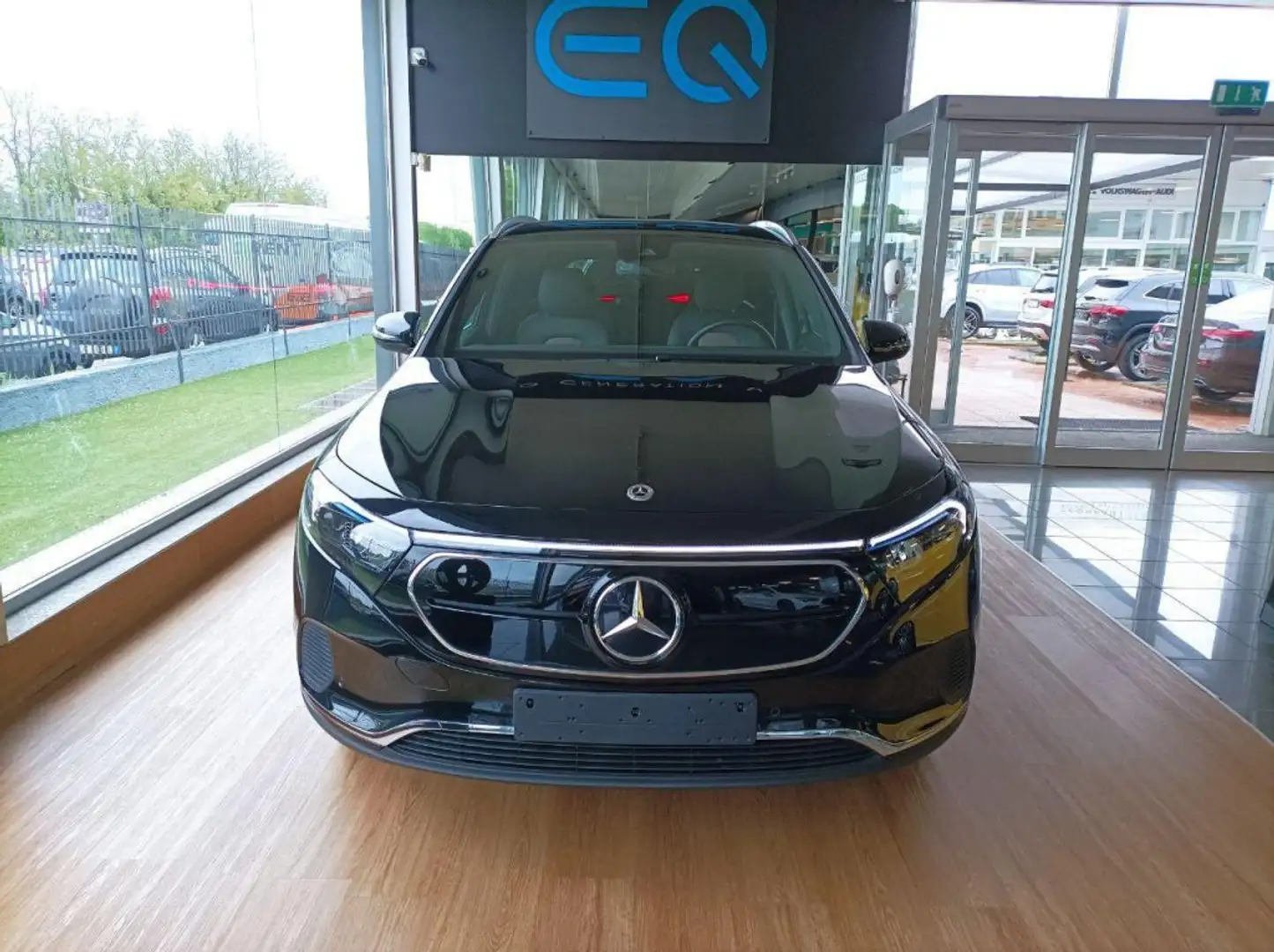 Mercedes-Benz EQA 250 Sport  Plus - 2