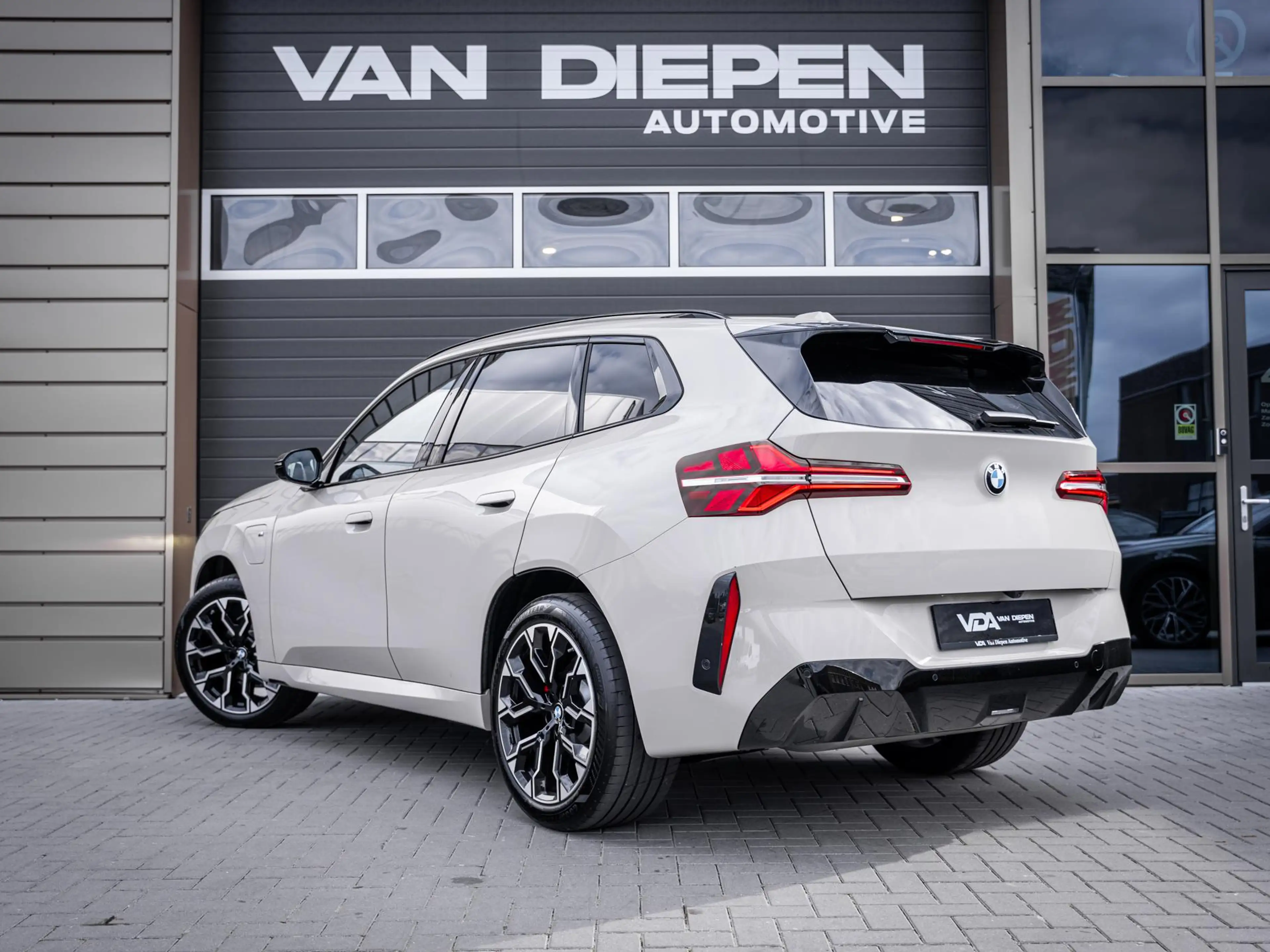 BMW X3 30e xDrive M-Sport l Dune Grey l Pano l Trekhaak l — photo 8