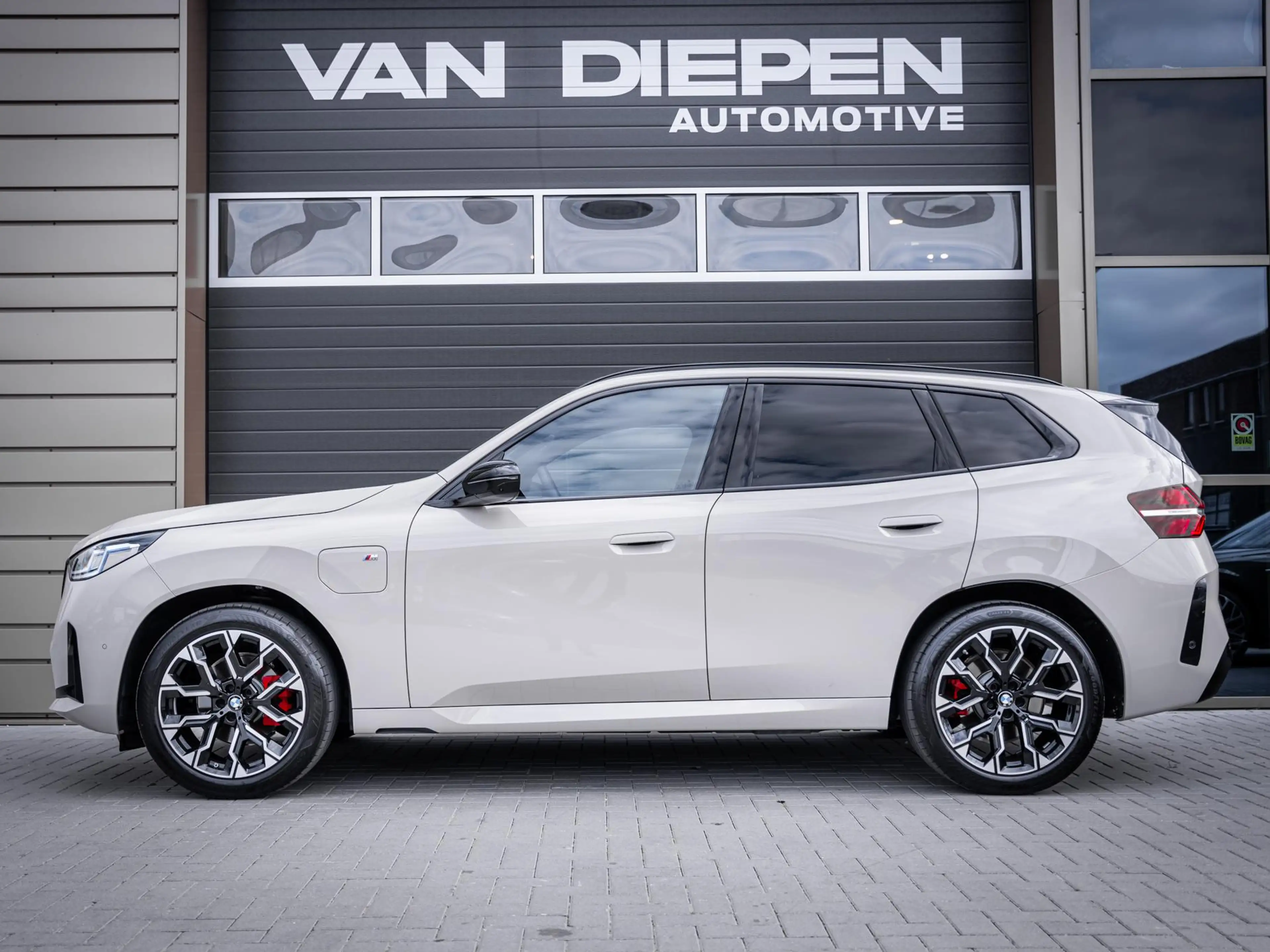 BMW X3 30e xDrive M-Sport l Dune Grey l Pano l Trekhaak l — photo 9