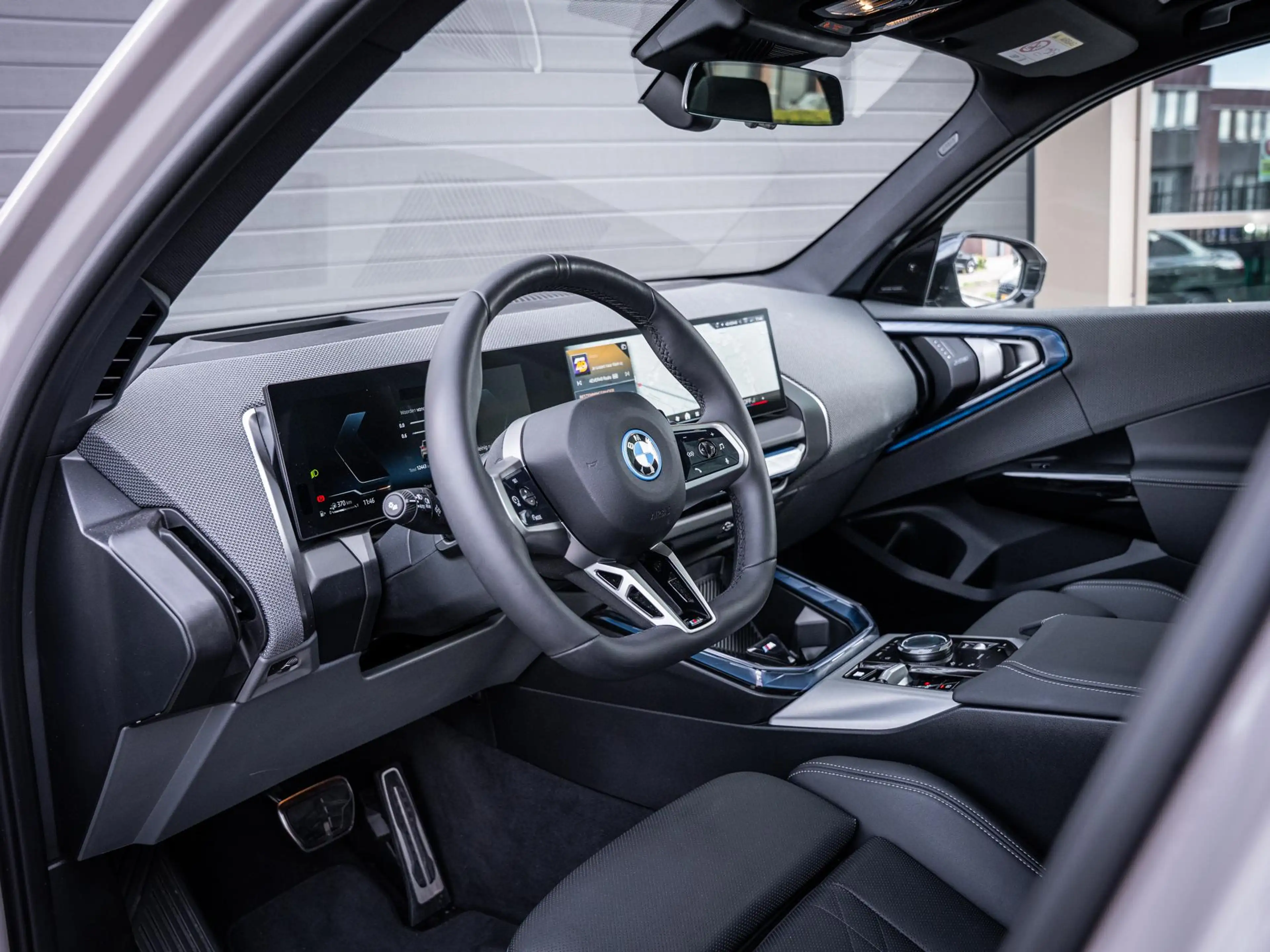 BMW X3 30e xDrive M-Sport l Dune Grey l Pano l Trekhaak l — photo 2