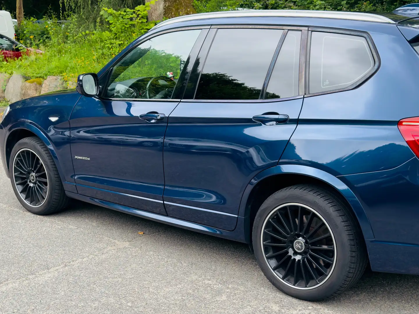 BMW X3 xDrive20d Blau - 2