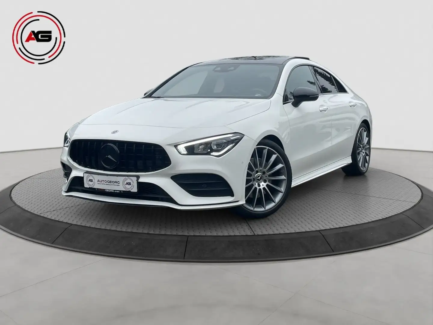 Mercedes-Benz CLA 250 4M AMG NIGHT MBUX KAMERA PANO BURMESTER Weiß - 1