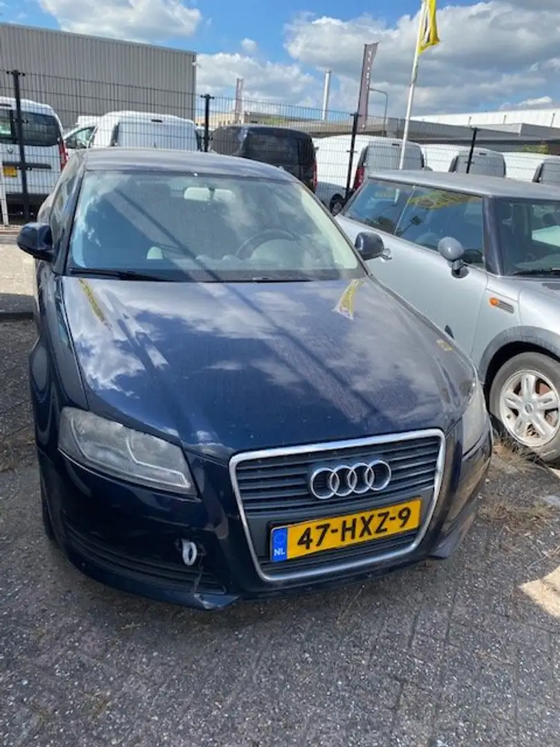 Audi A3 A3 1.4 TFSI Attr. PL Blauw - 1