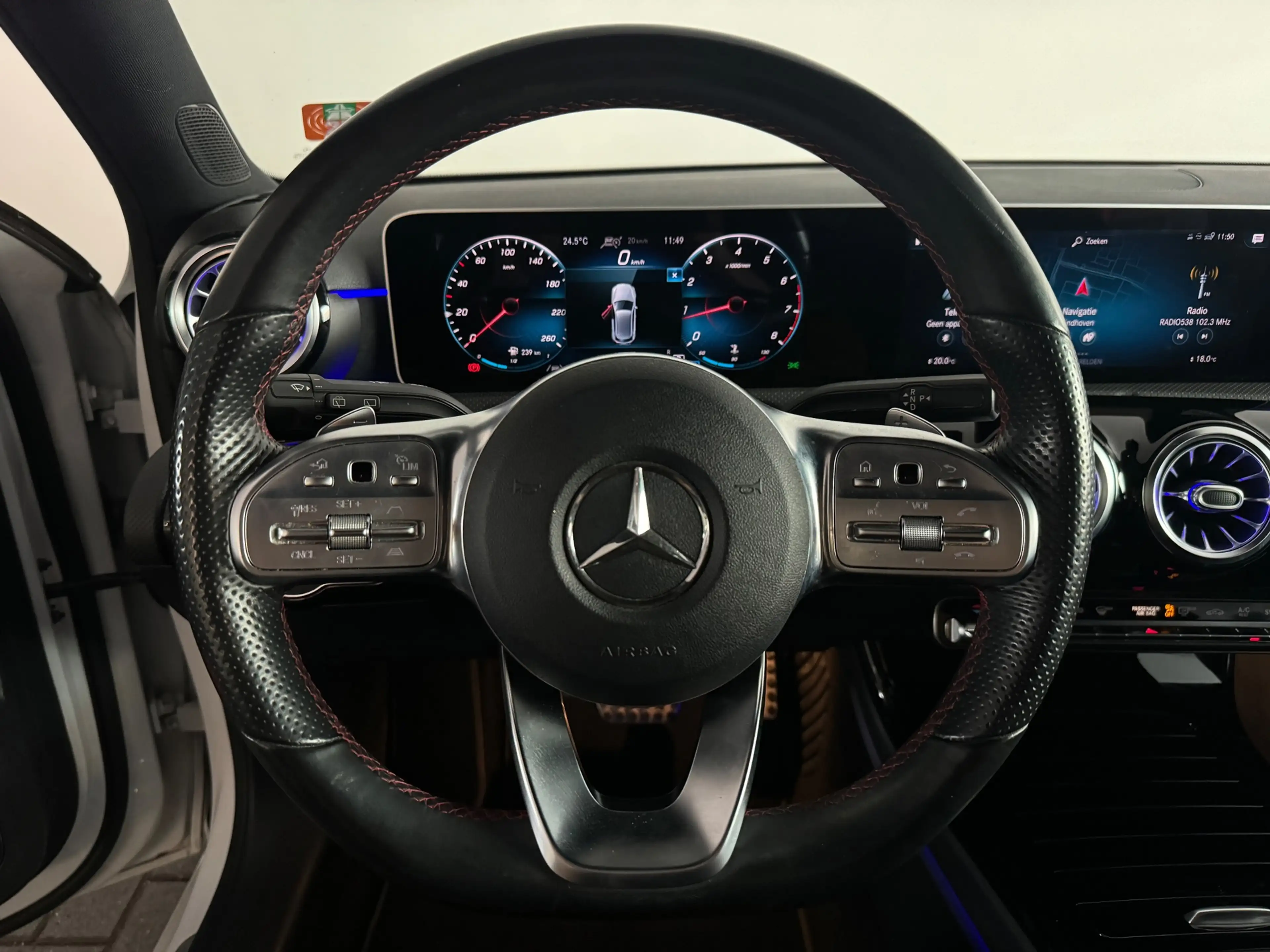 Mercedes-Benz A 200 AMG Keyless|Dodehoek|Blindspot|ACC|360 Camera — photo 11
