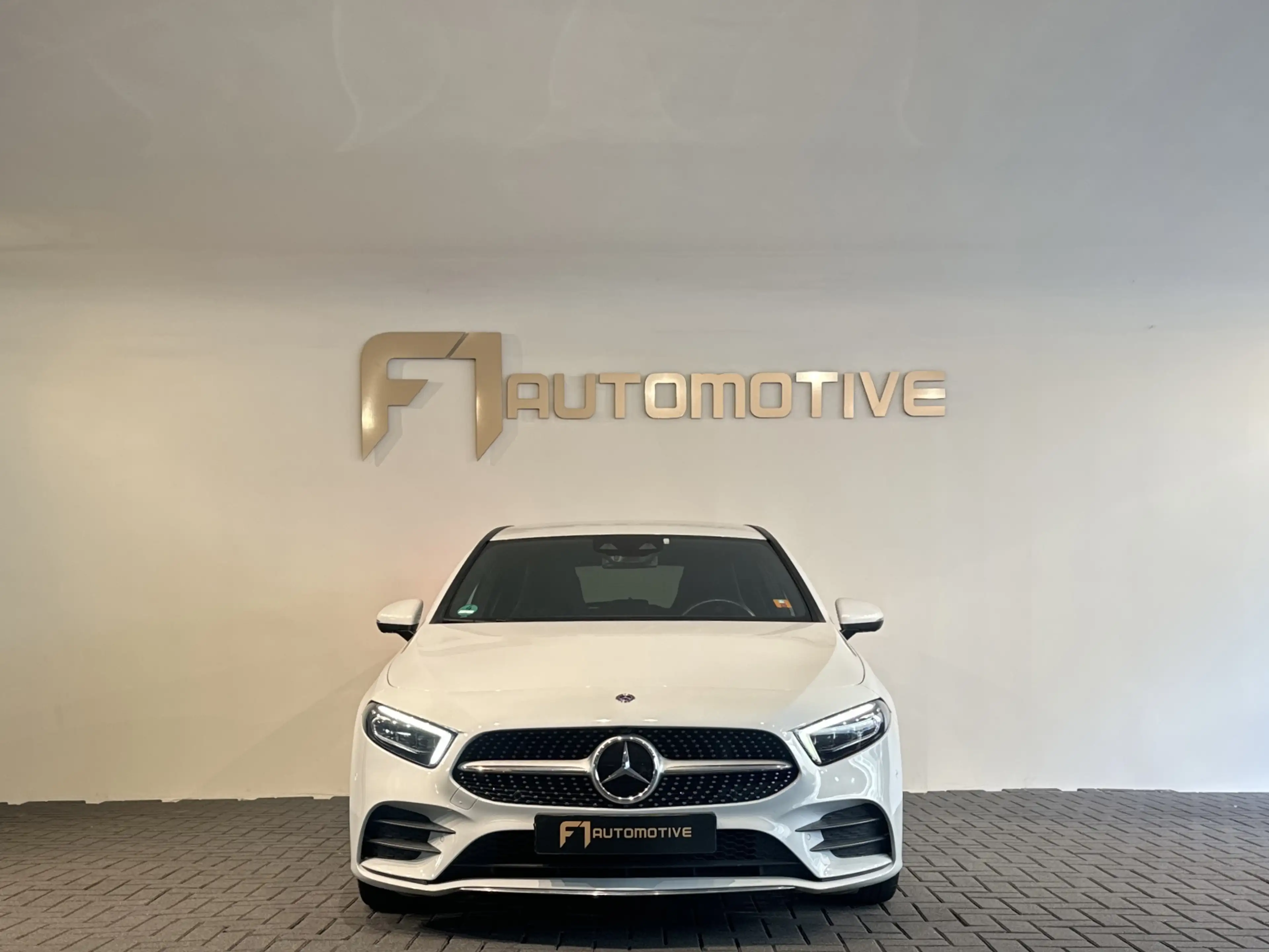 Mercedes-Benz A 200 AMG Keyless|Dodehoek|Blindspot|ACC|360 Camera — photo 2