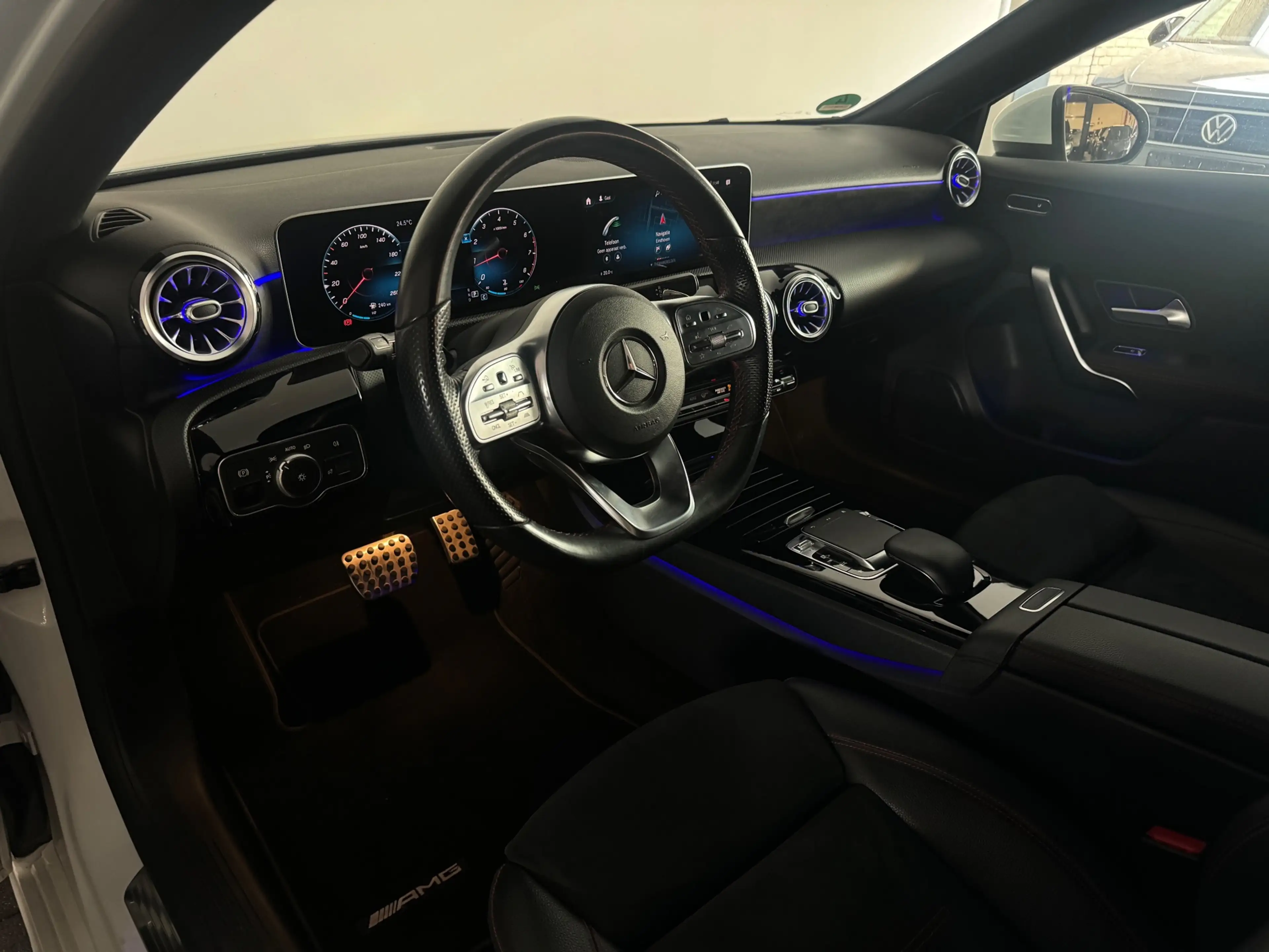 Mercedes-Benz A 200 AMG Keyless|Dodehoek|Blindspot|ACC|360 Camera — photo 9