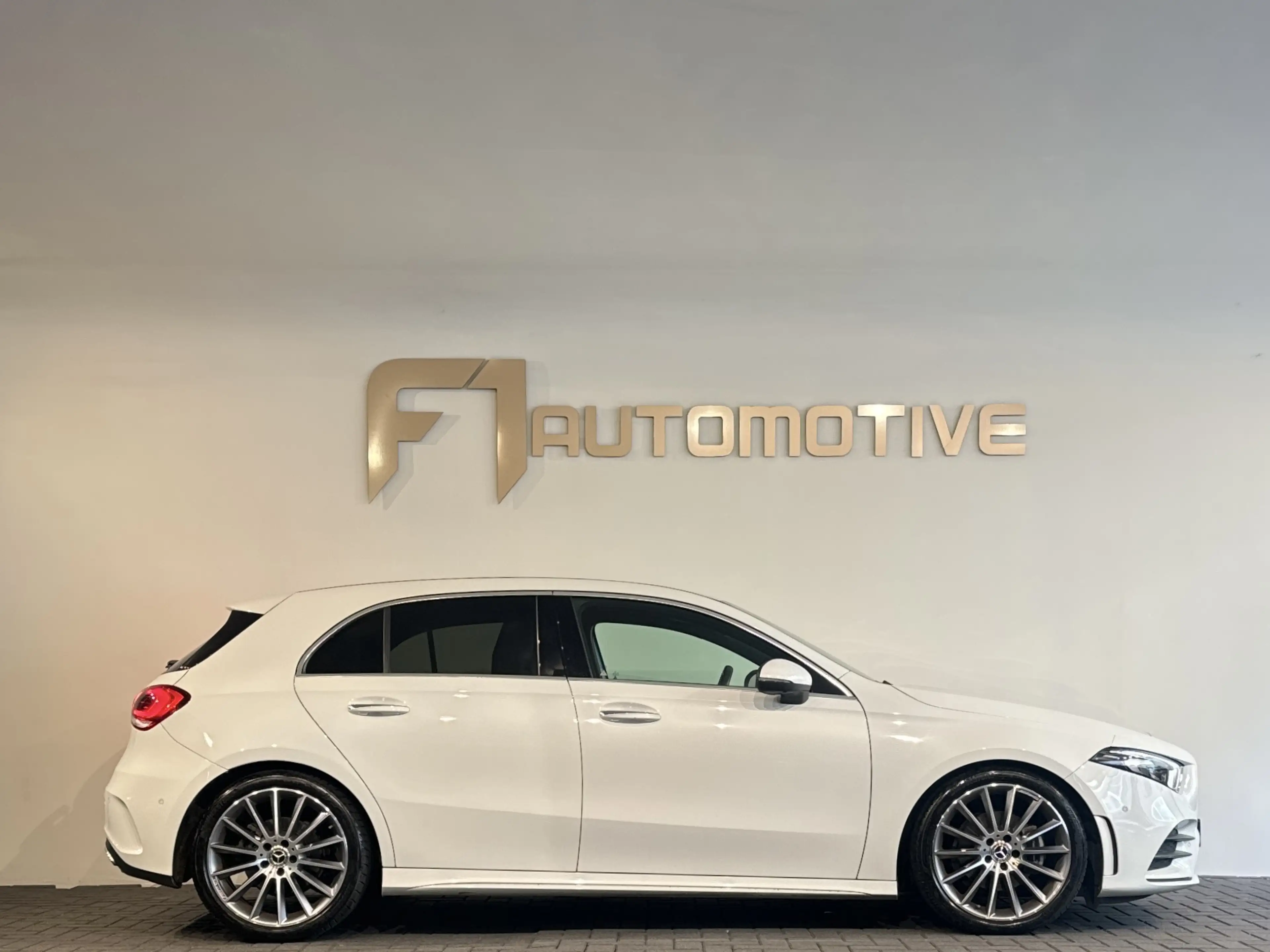 Mercedes-Benz A 200 AMG Keyless|Dodehoek|Blindspot|ACC|360 Camera — photo 7