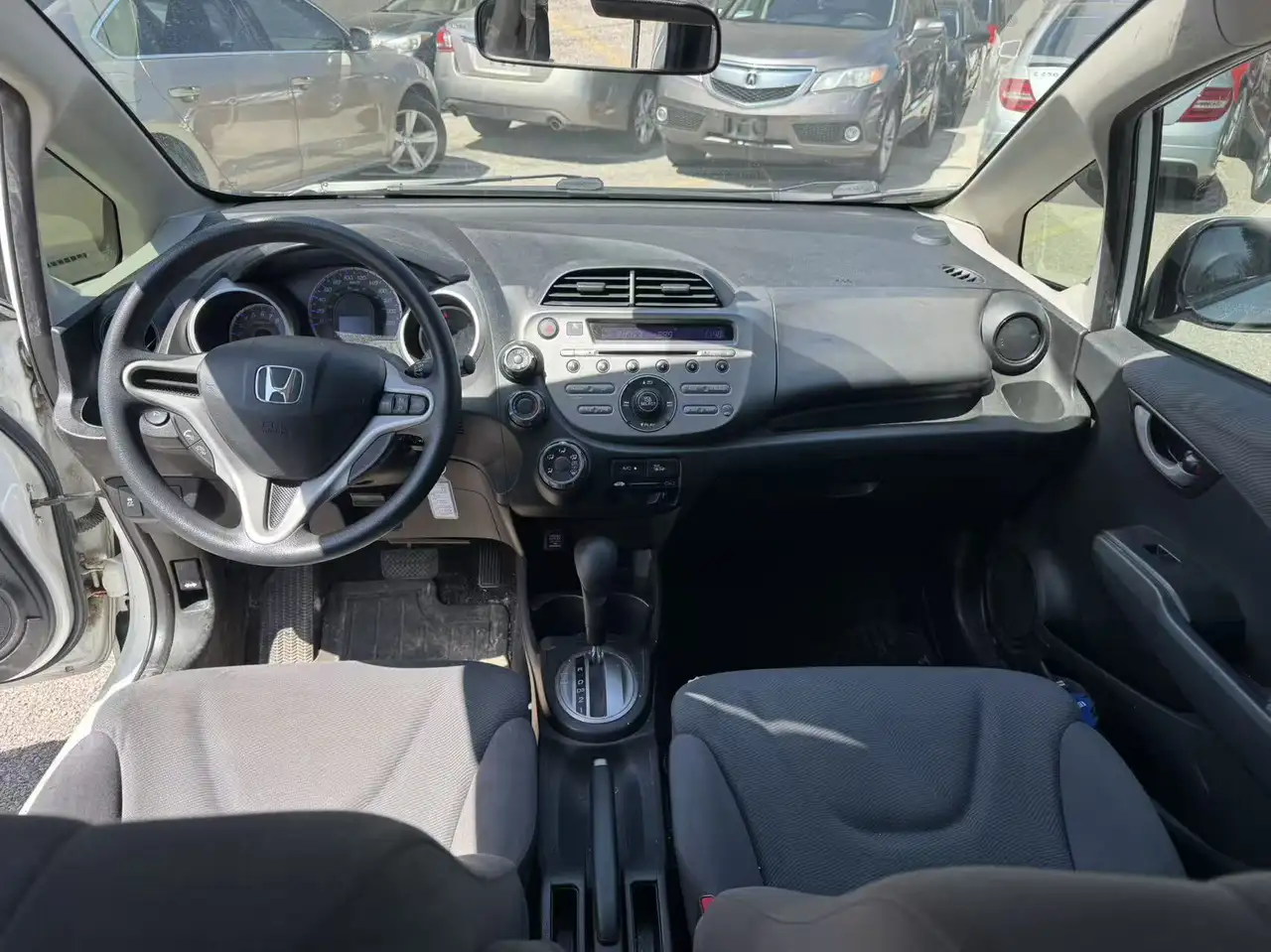 Honda Fit снимка Honda Fit