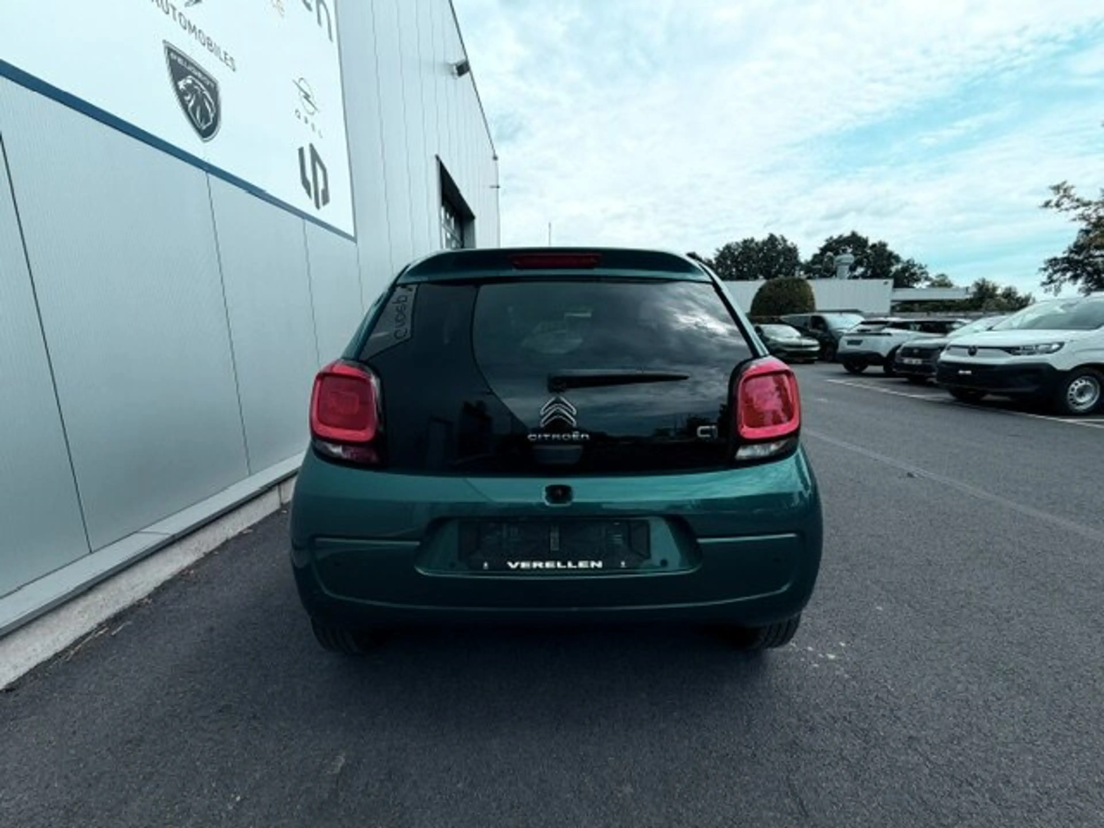 Citroen C1 1.0 VTi 72 S&S MAN FEEL — photo 7