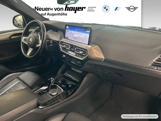 BMW X4 view 4
