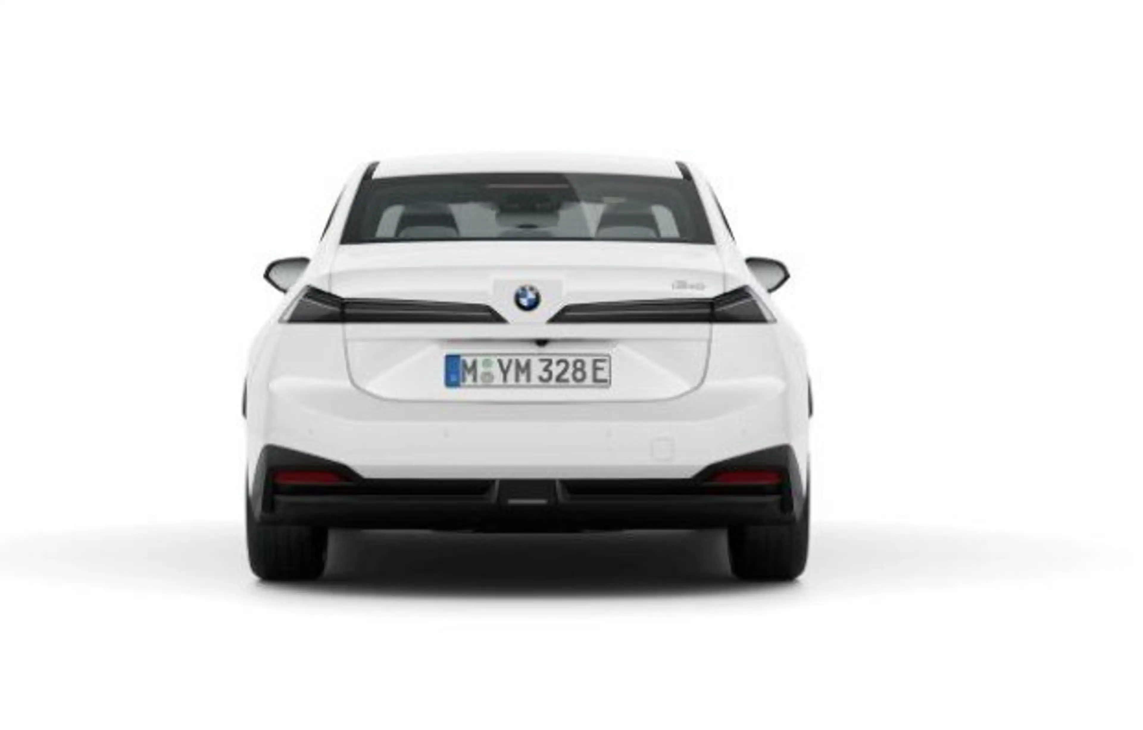 BMW i3 40 xDrive — photo 4