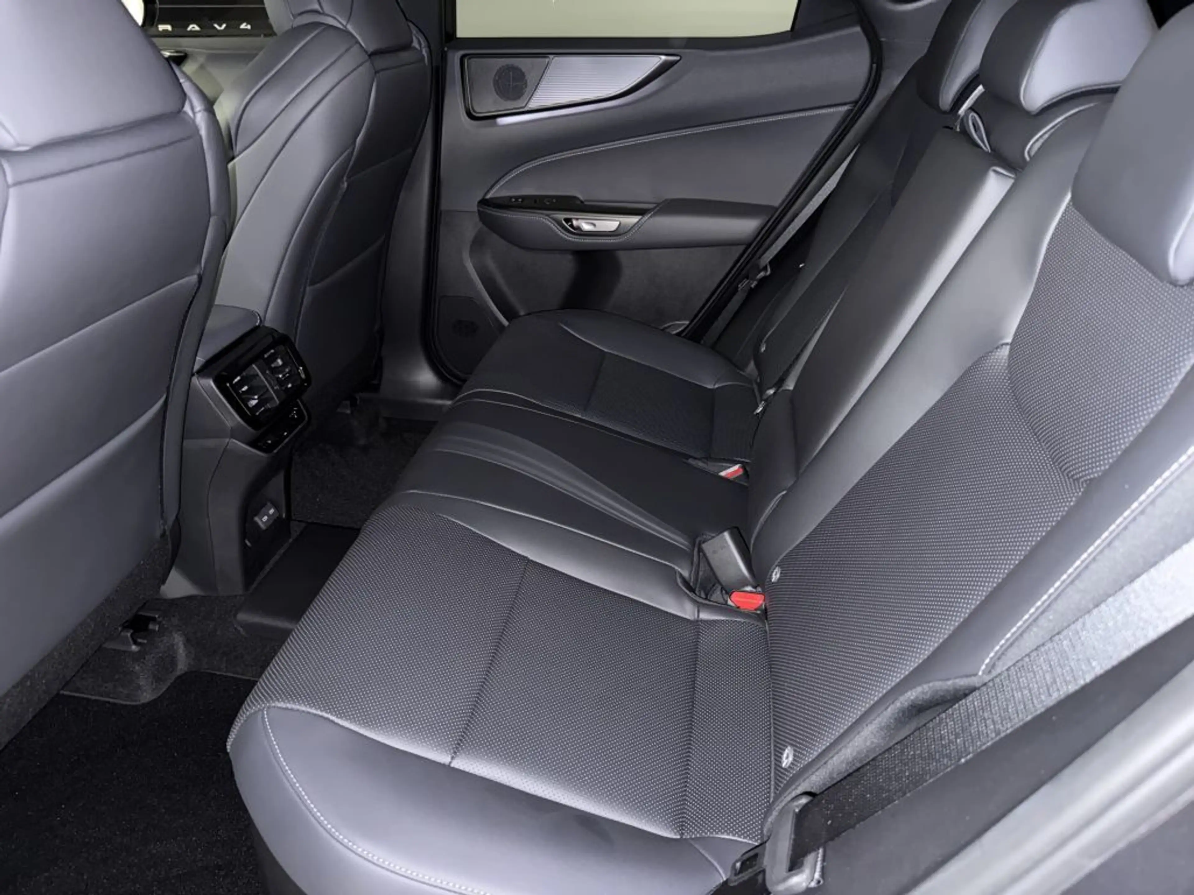 Lexus NX 450h+ E-FOUR F SPORT 360°,HUD,ACC,Totwinkel,sofort — photo 10