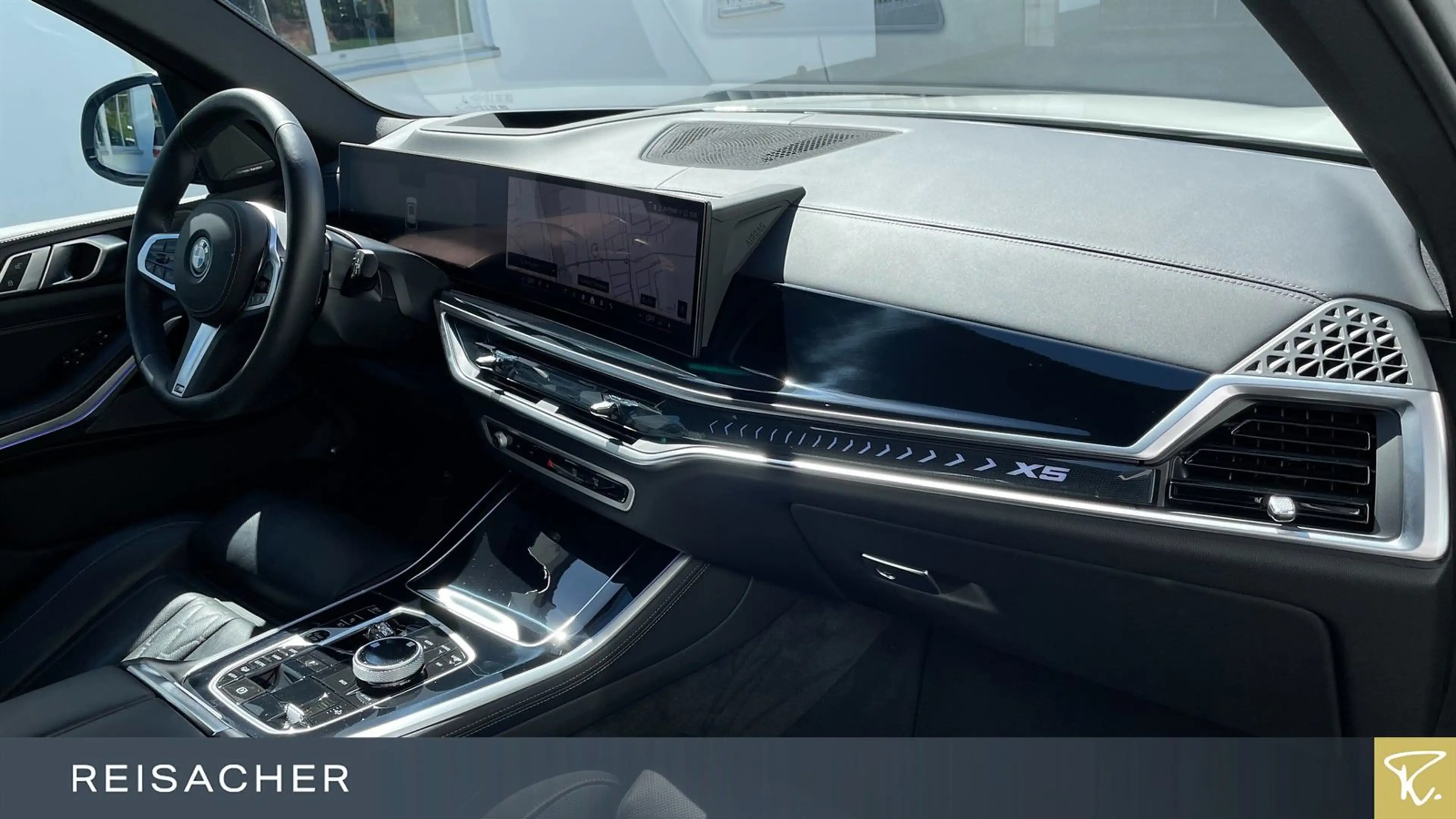 BMW X5 xDrive50e A M-Sport,M-Sport PRO,SkyLou,AHK,DA — photo 14