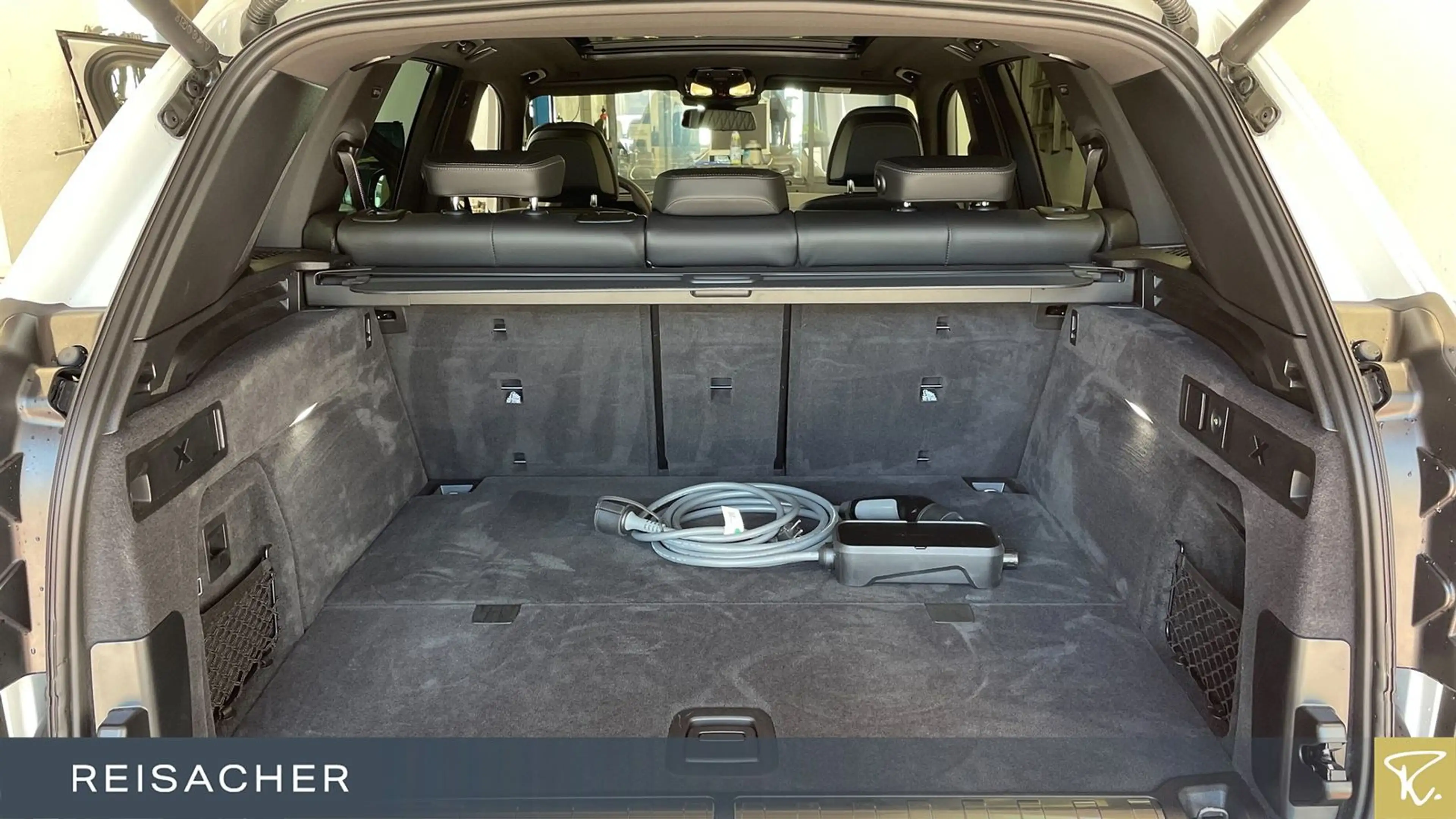 BMW X5 xDrive50e A M-Sport,M-Sport PRO,SkyLou,AHK,DA — photo 10