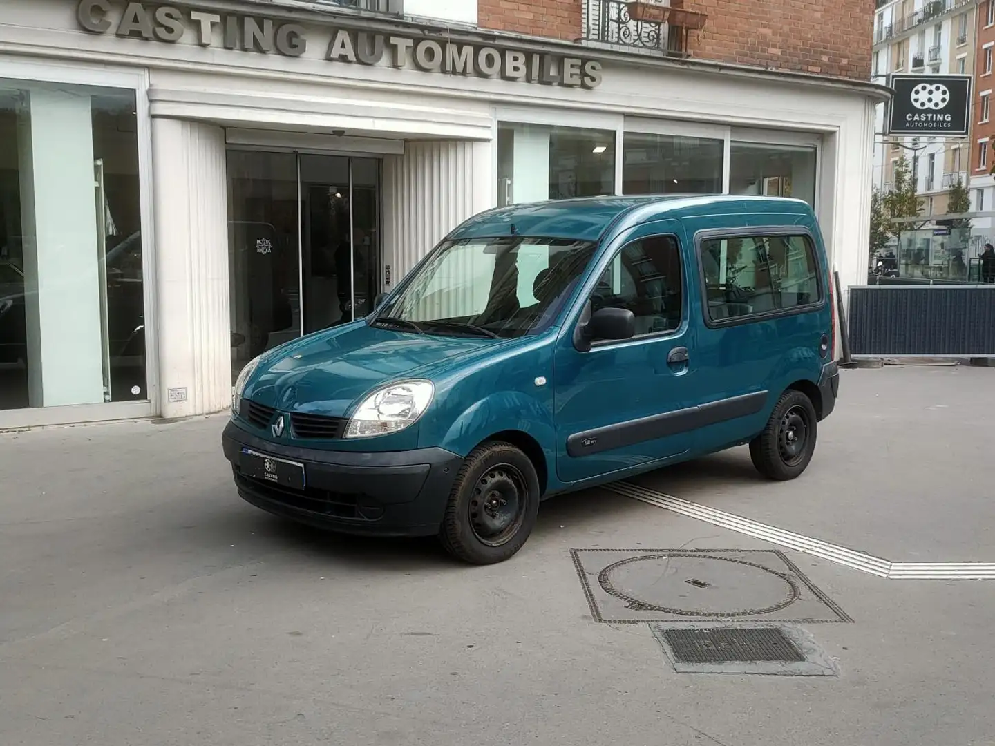 Renault Kangoo Kangoo 1.2i 16V COMBI Authentique PHASE 2 Vert - 1