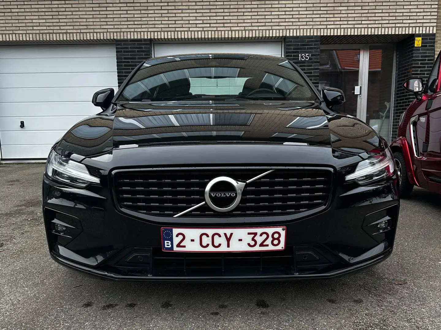 Volvo S60 S60 B4 B Geartronic RDesign Noir - 1