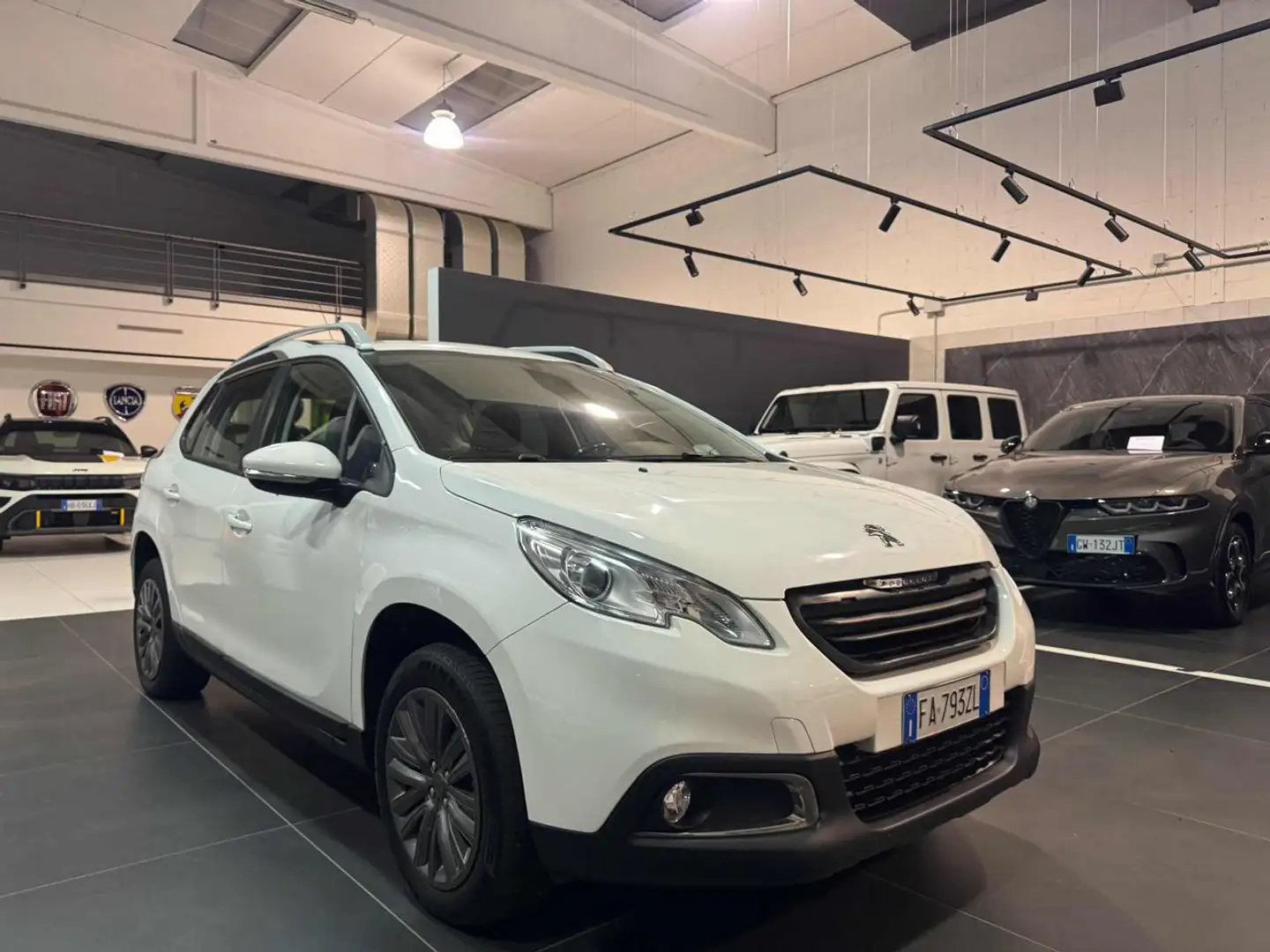 Peugeot 2008 1.6 BlueHDi Active Bianco - 1