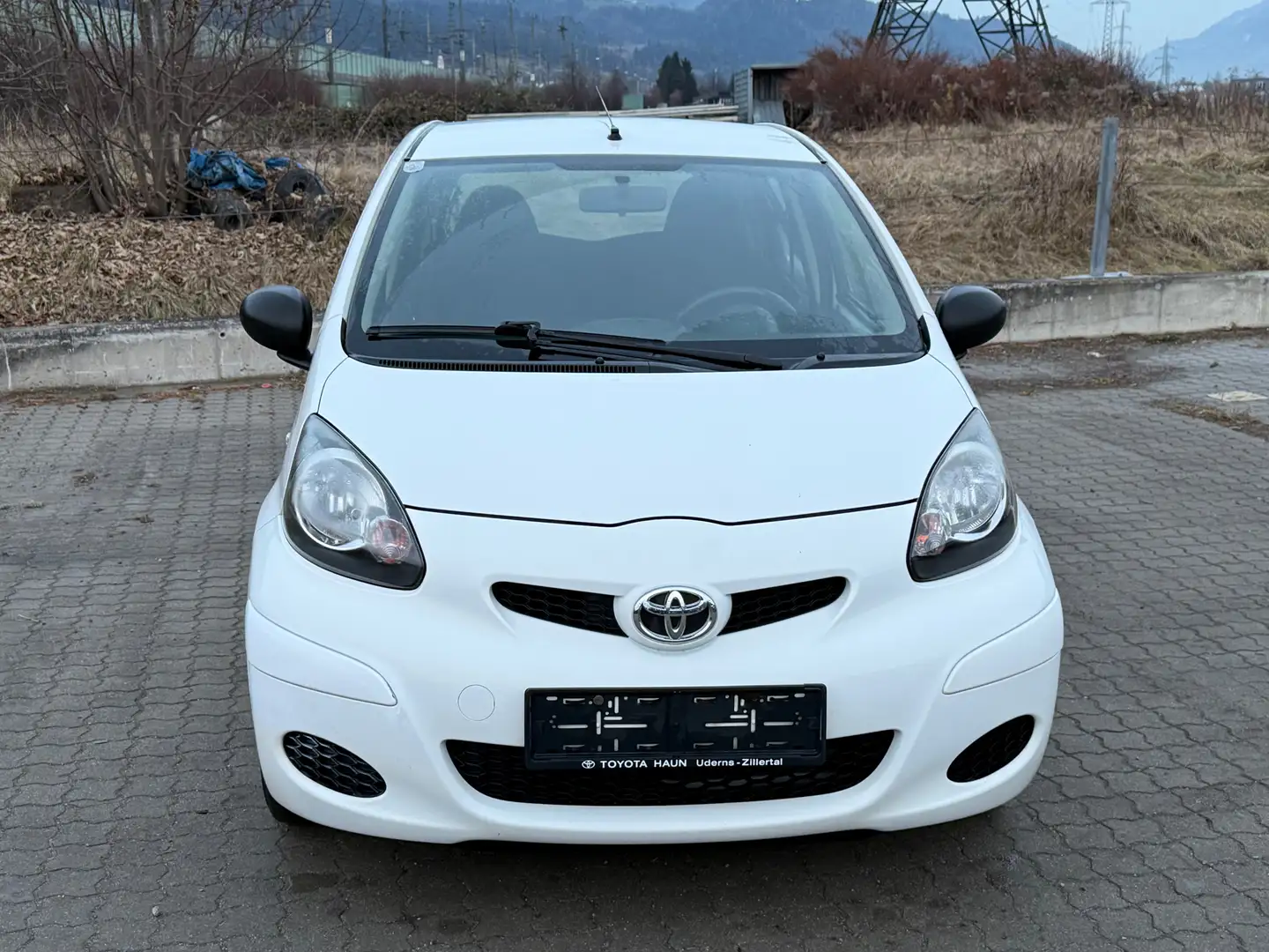 Toyota Aygo Basis Weiß - 2