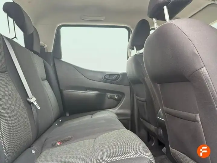 Nissan Navara 2020, foto 16