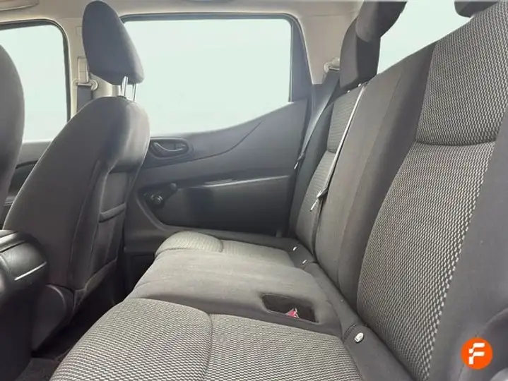 Nissan Navara 2020, foto 17