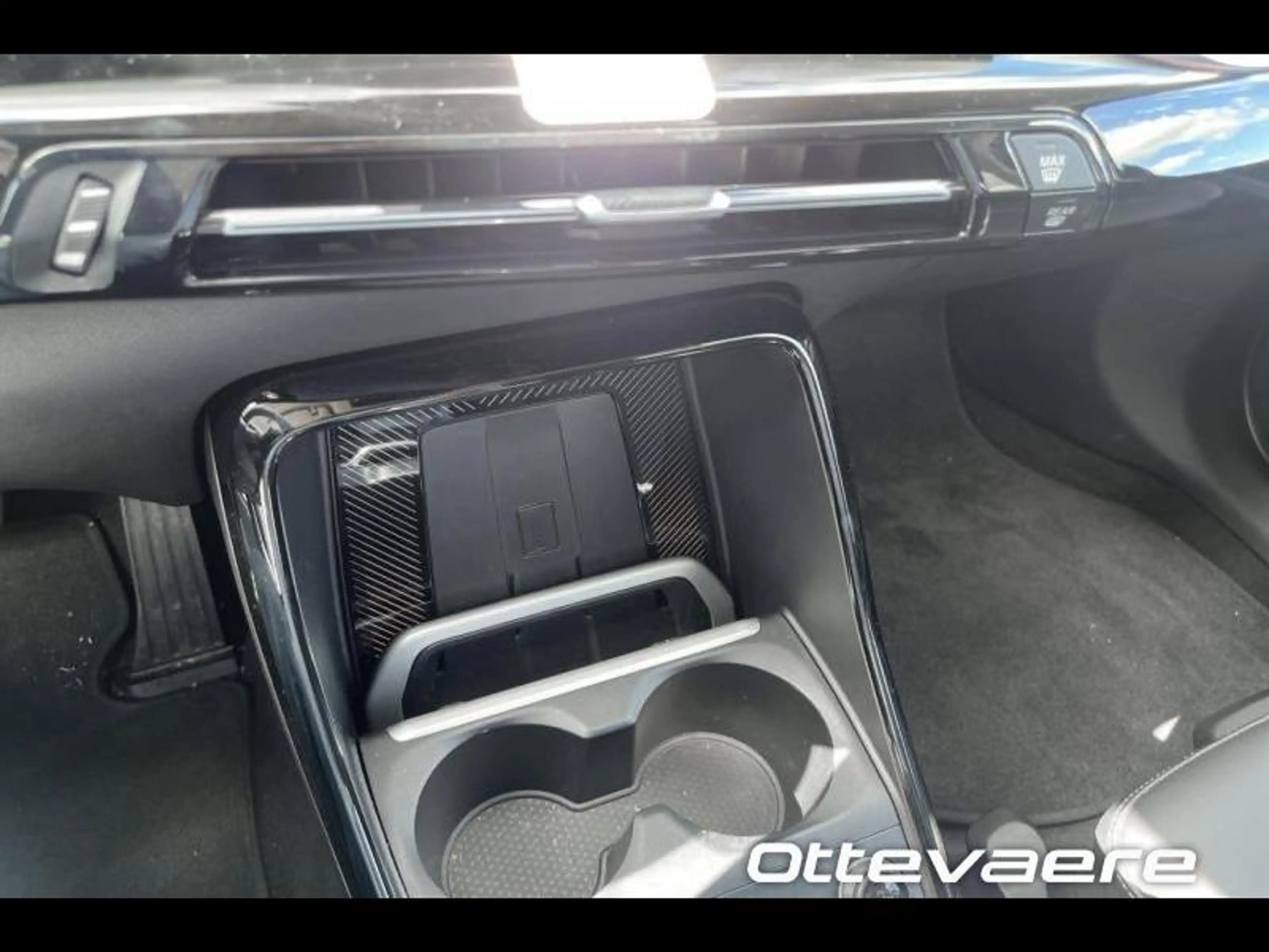 BMW 225 xDrive Active Tourer Luxery — photo 14