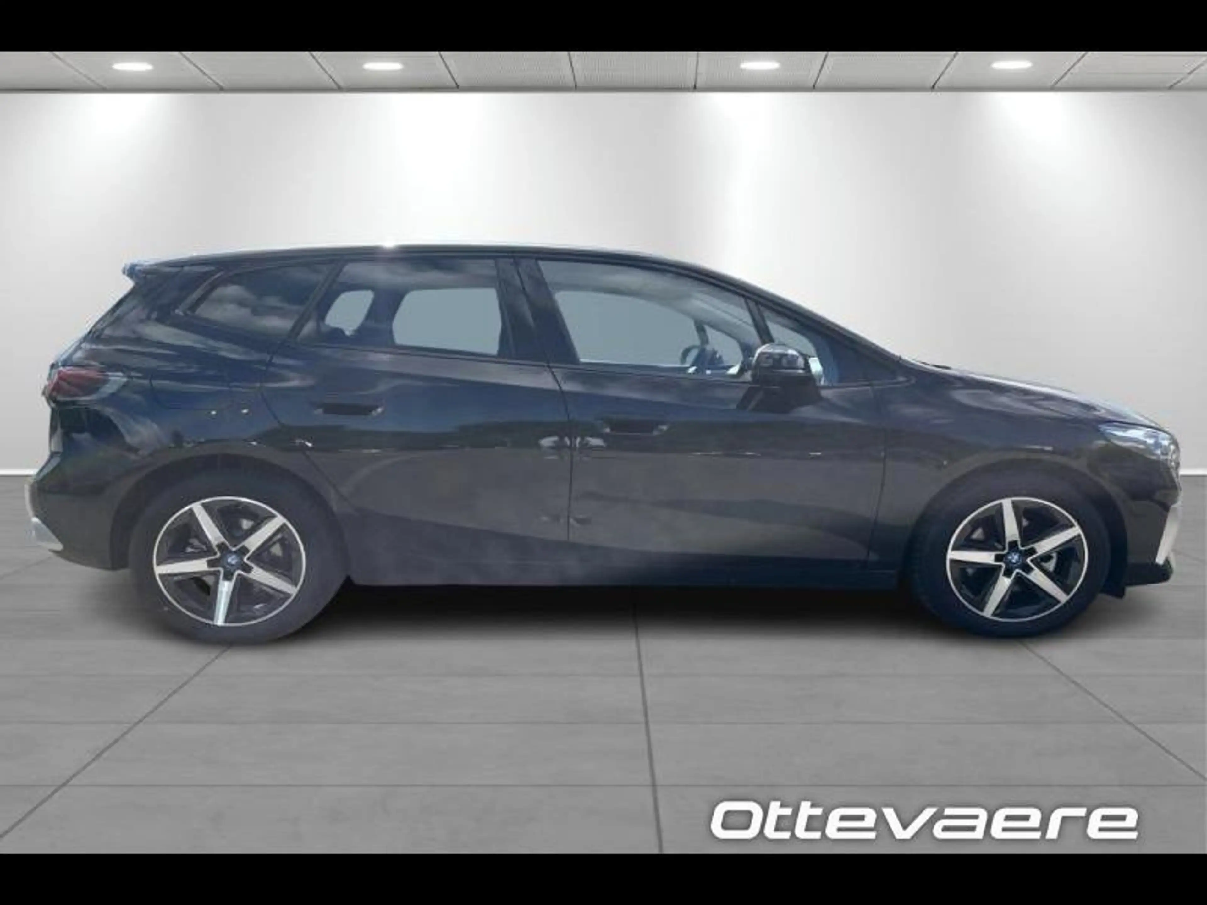 BMW 225 xDrive Active Tourer Luxery — photo 3