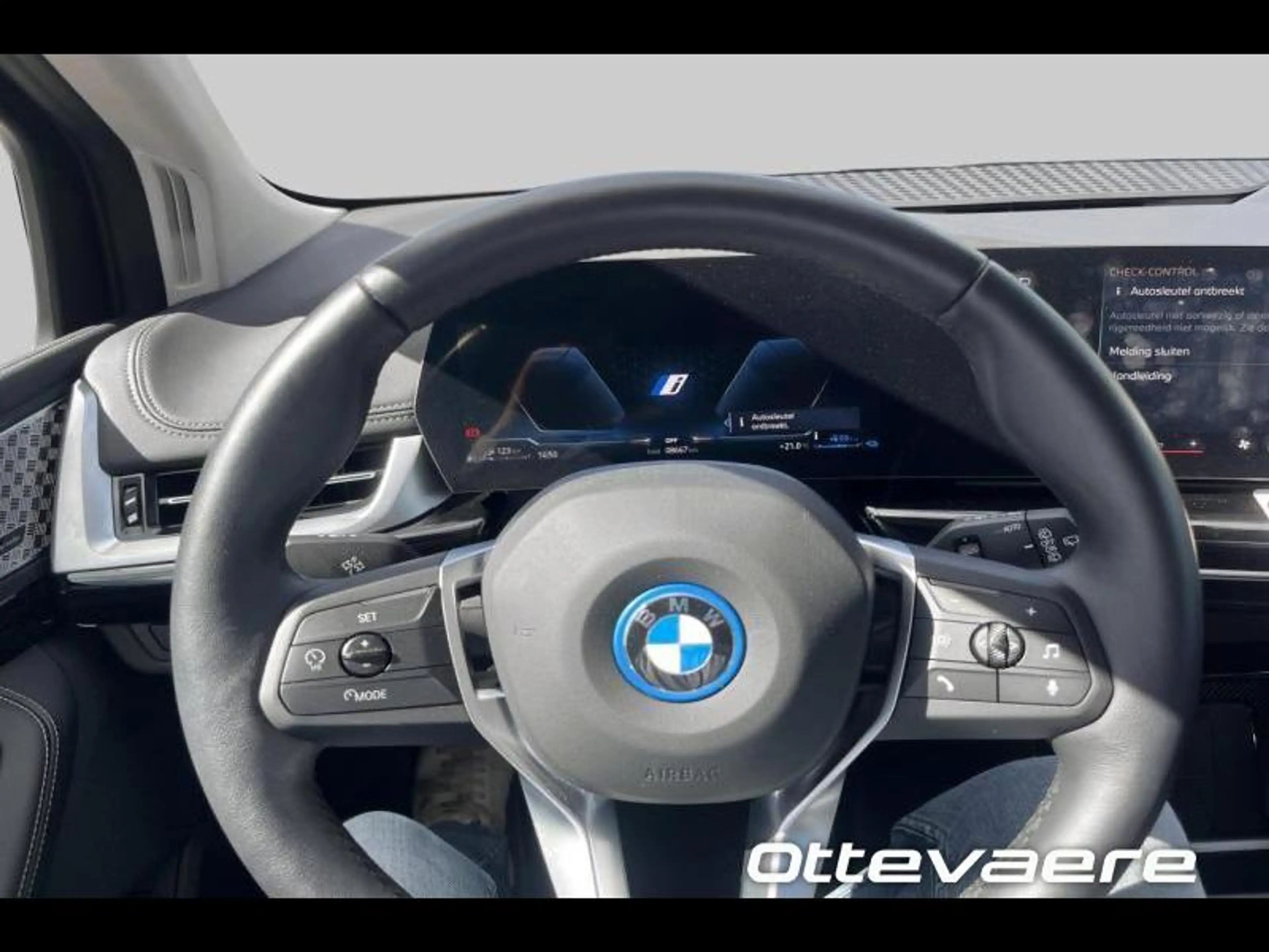 BMW 225 xDrive Active Tourer Luxery — photo 9