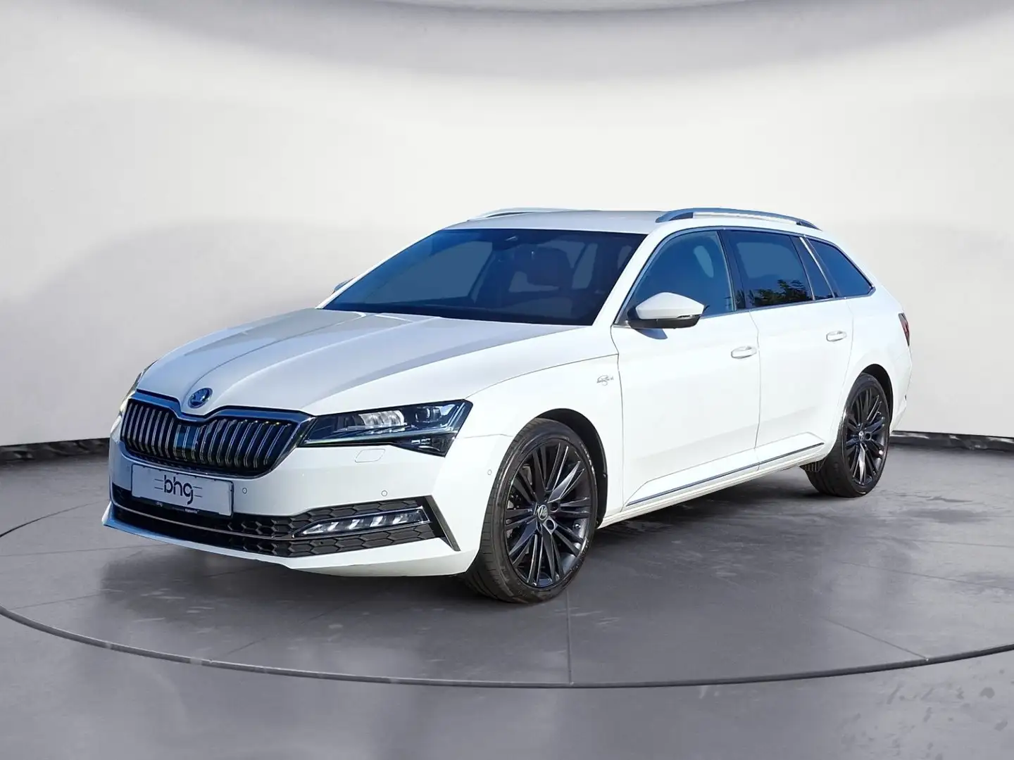 Skoda Superb Combi 2.0 TDI 4x4 DSG L&K MatrixLED AHK 3 Blanc - 2