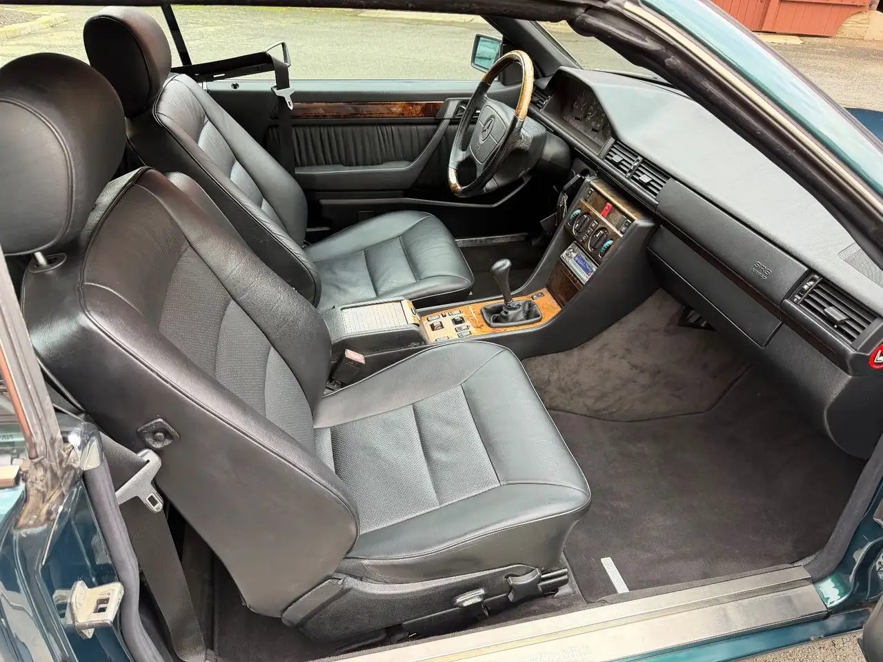 Mercedes-Benz E 220 W124 Cabriolet *Final Edition* *Deutsch*, foto 4