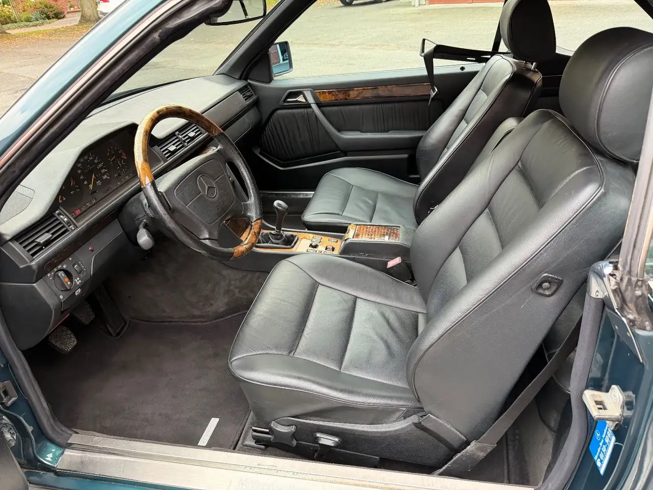 Mercedes-Benz E 220 W124 Cabriolet *Final Edition* *Deutsch*, foto 7