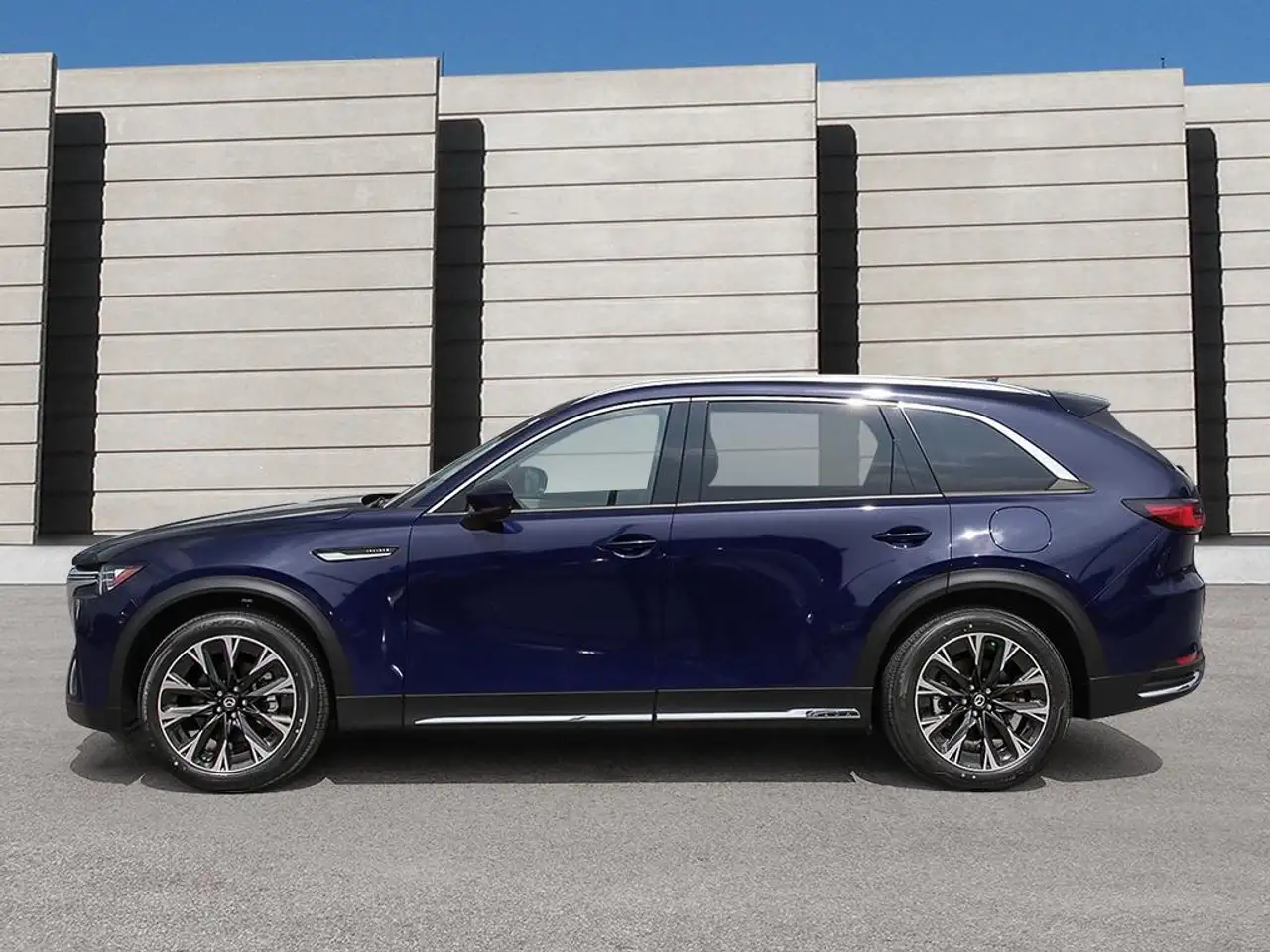 Mazda CX-90 PHEV снимка Mazda CX-90 PHEV