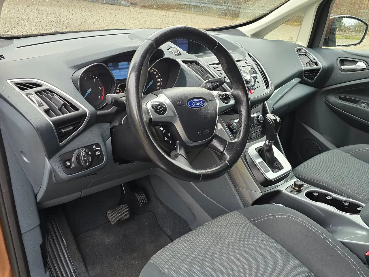 Ford Grand C-Max Titanium Top – Bild 12