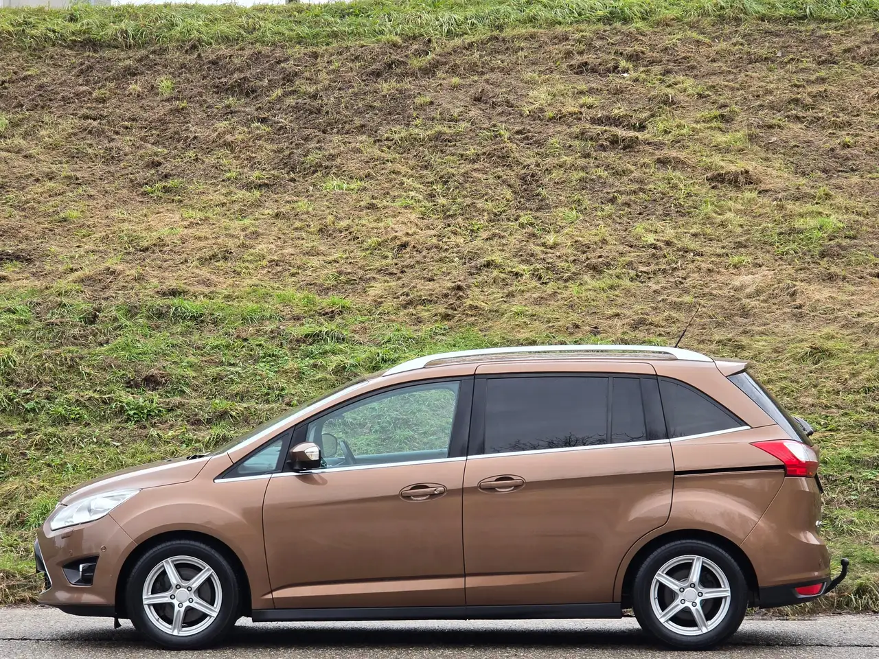 Ford Grand C-Max Titanium Top – Bild 7