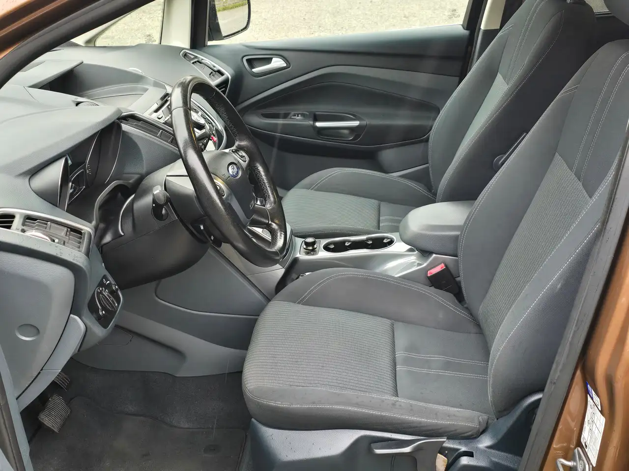 Ford Grand C-Max Titanium Top – Bild 11