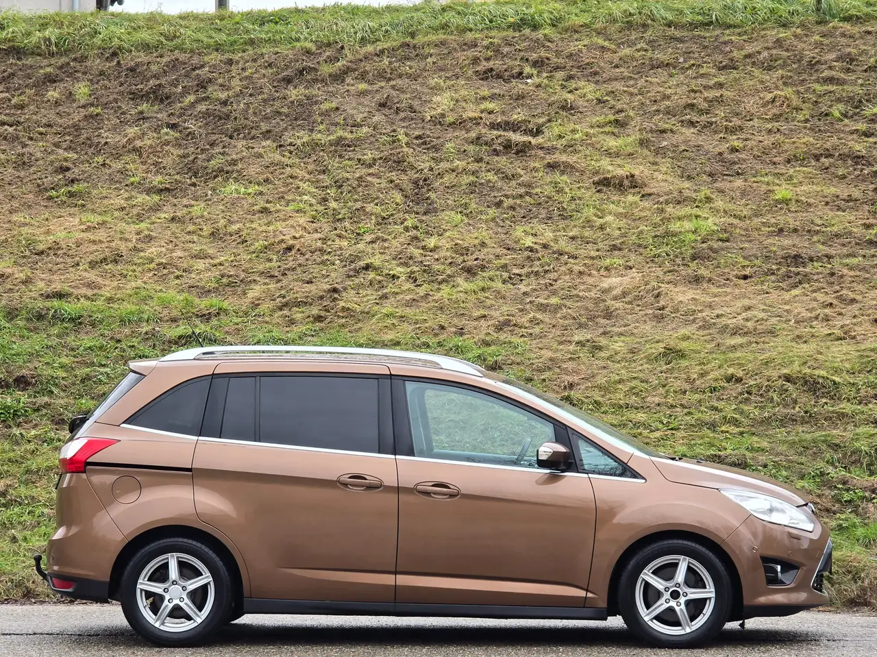 Ford Grand C-Max Titanium Top – Bild 8