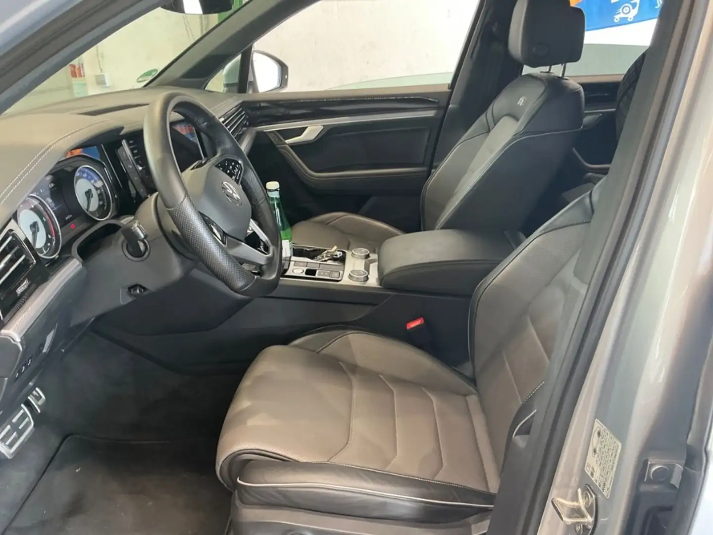 Volkswagen Touareg R-Line 4Motion 4.0 V8 TDI R-Line AHK STANDHZG Argent - 2