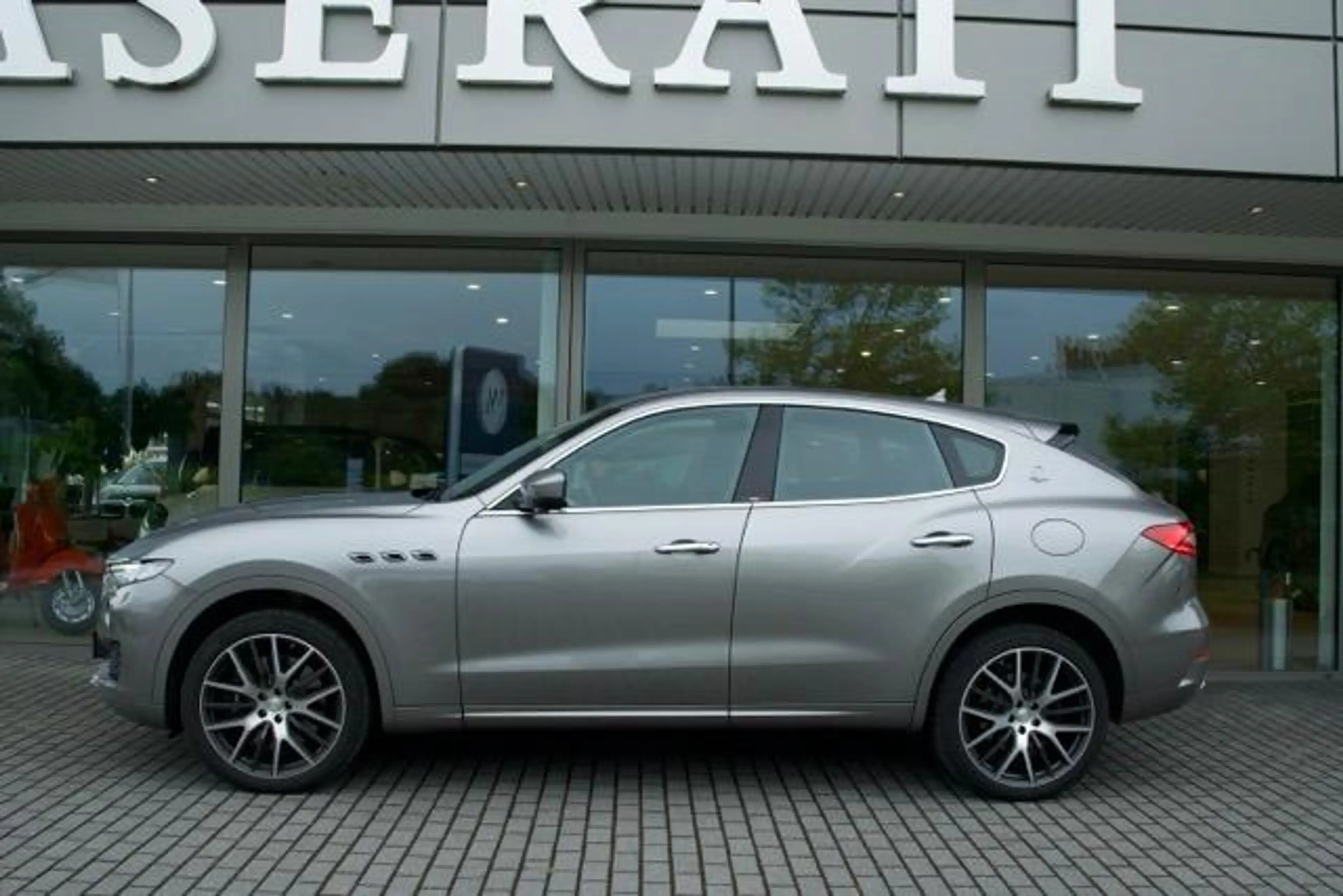 Maserati Levante Modena S Ermenegildo Zegna CarPlay — photo 5