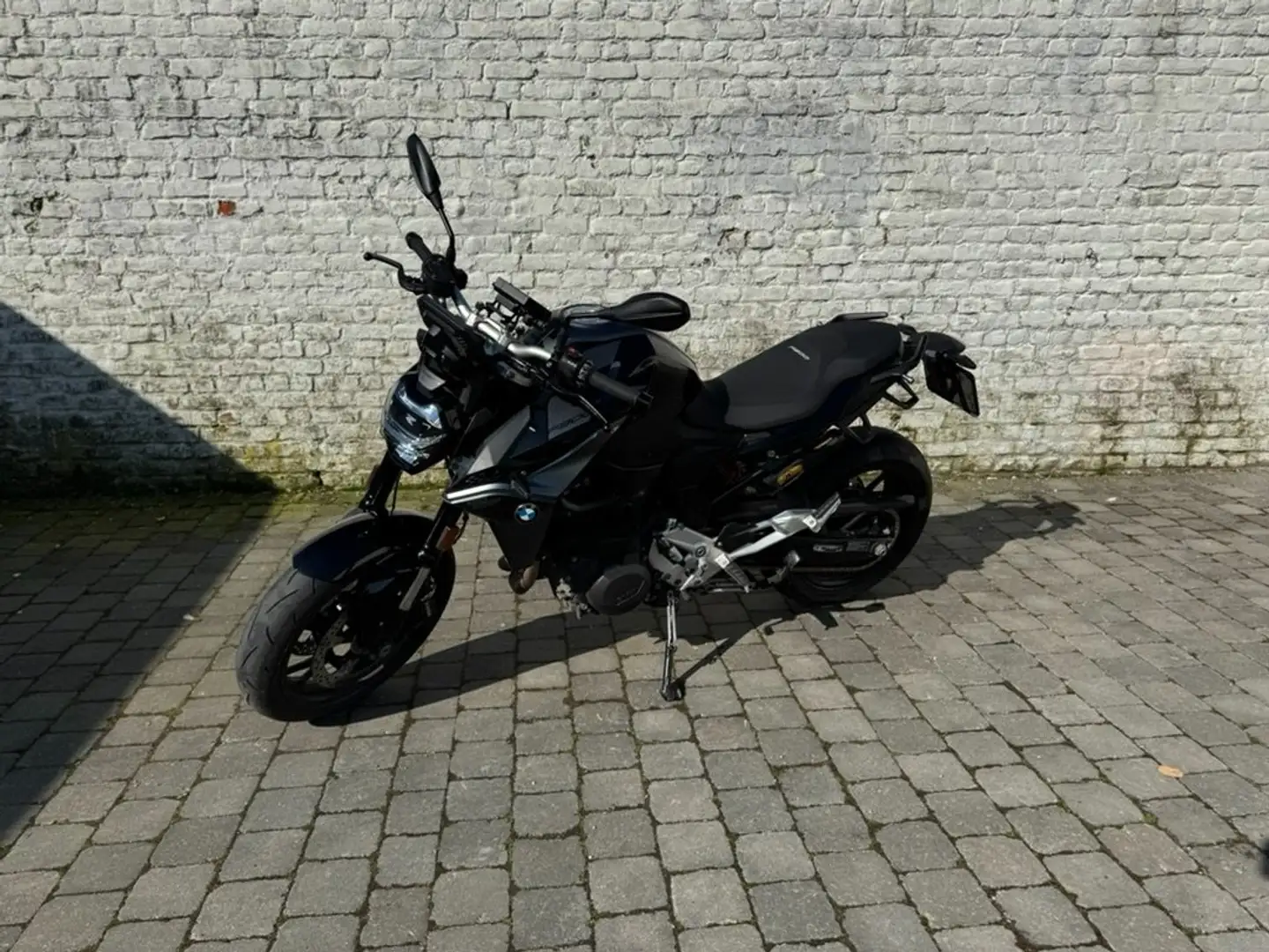 BMW F 900 R 2024 - FULL OPTION - PREMIUM WARRANTY 08/2029 Zwart - 1