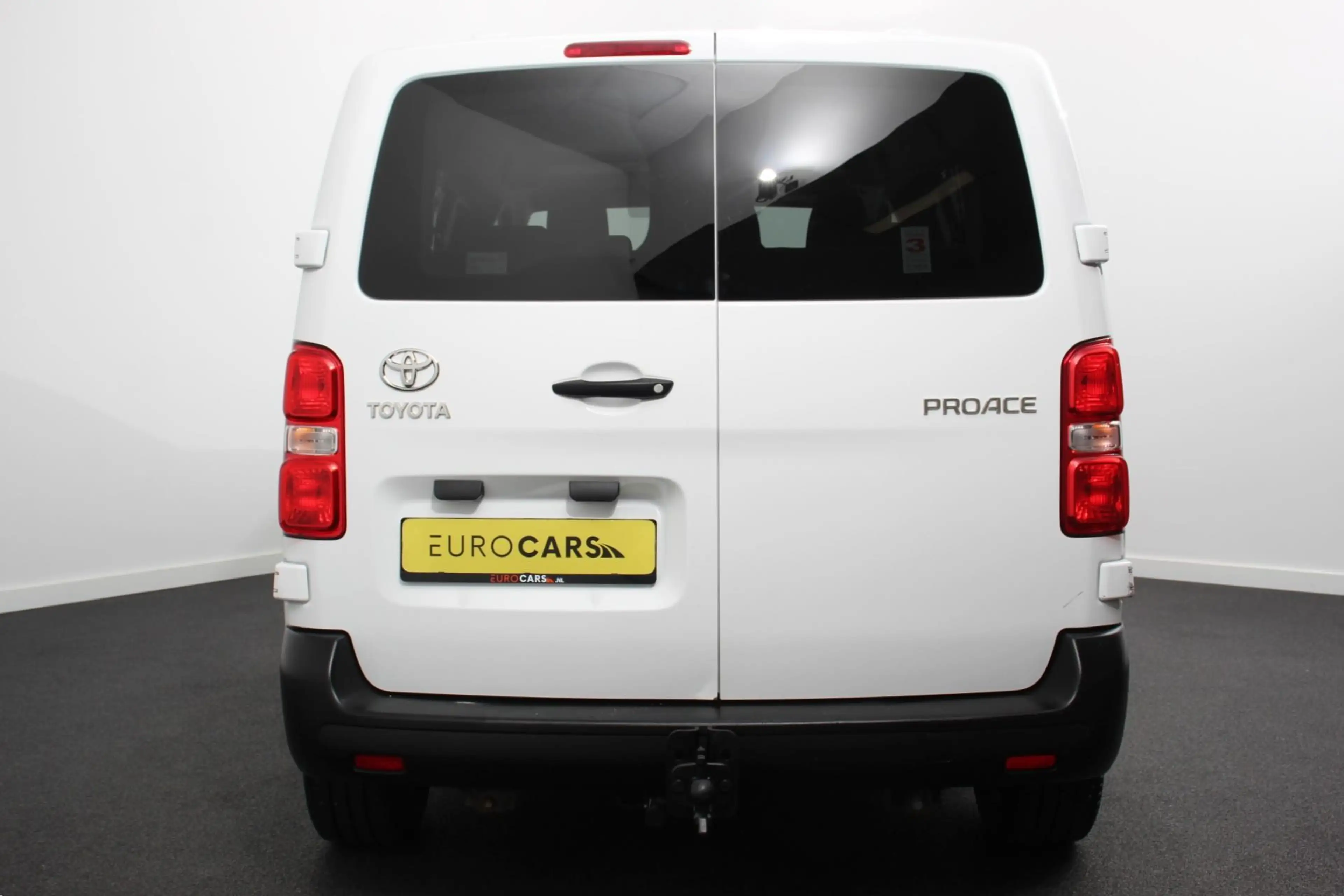 Toyota Proace Shuttle 1.5 D-4D 116pk Dynamic VP 9 persoons Trekh — photo 6