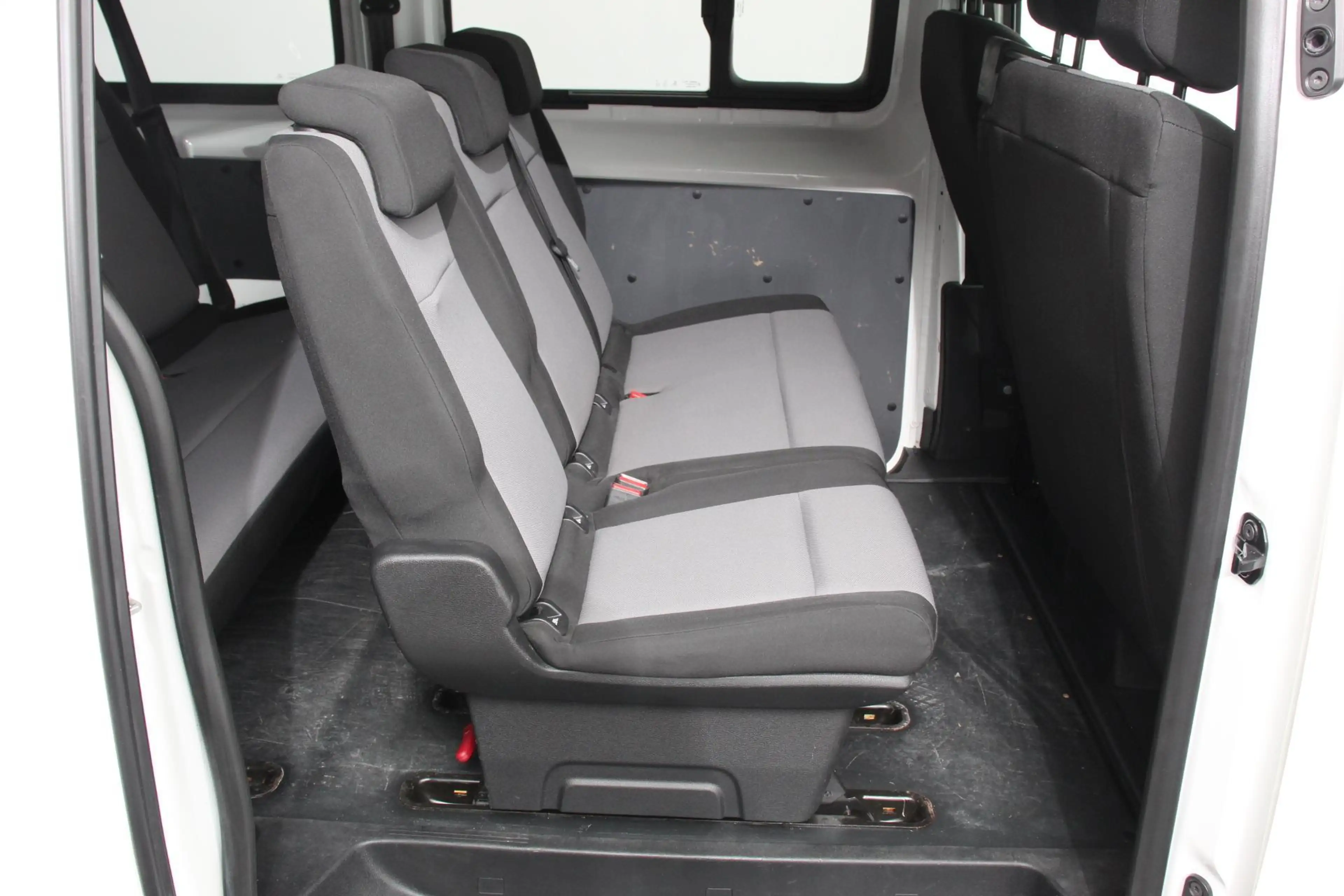 Toyota Proace Shuttle 1.5 D-4D 116pk Dynamic VP 9 persoons Trekh — photo 2