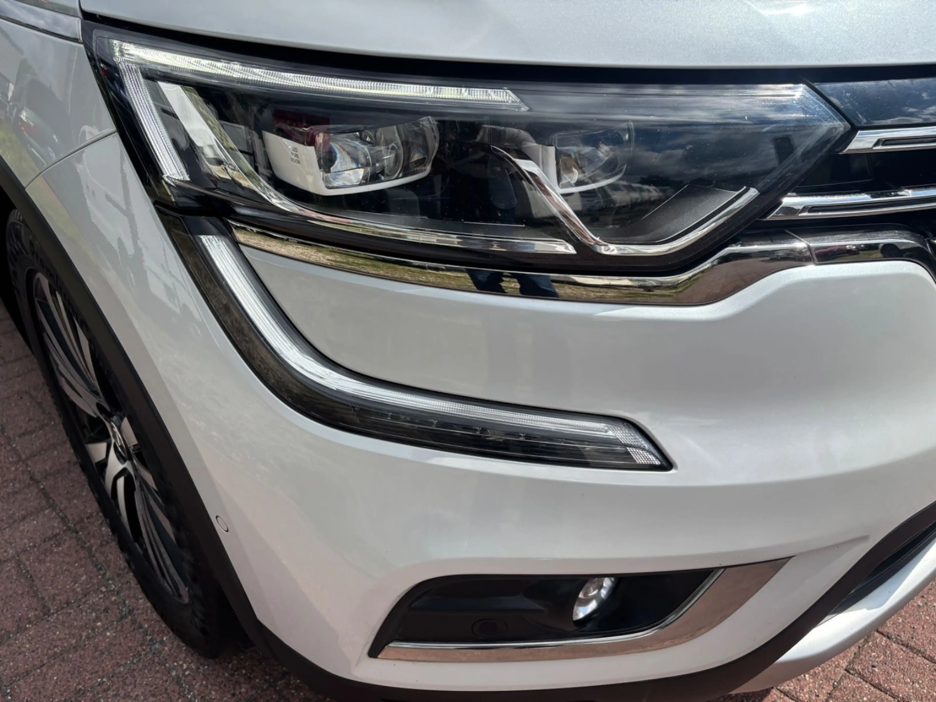Renault Koleos Initiale Paris 4x4+AUTOM.+NAVI+TEMP.+SITZ — photo 4