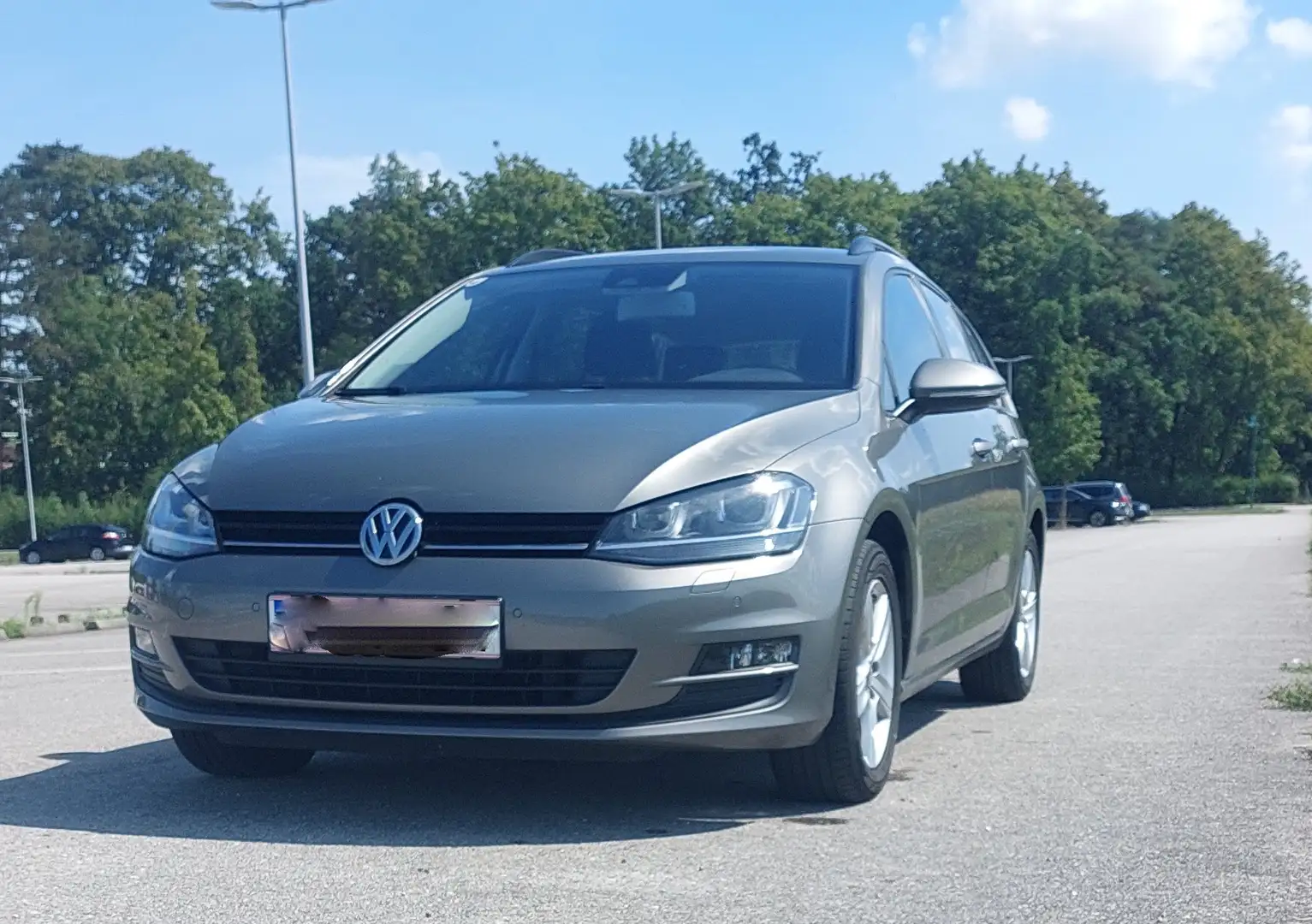 Volkswagen Golf Variant Comfortline 1,6 BMT TDI DSG Grau - 2