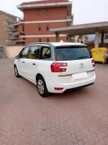 Citroen Grand C4 Picasso view 2