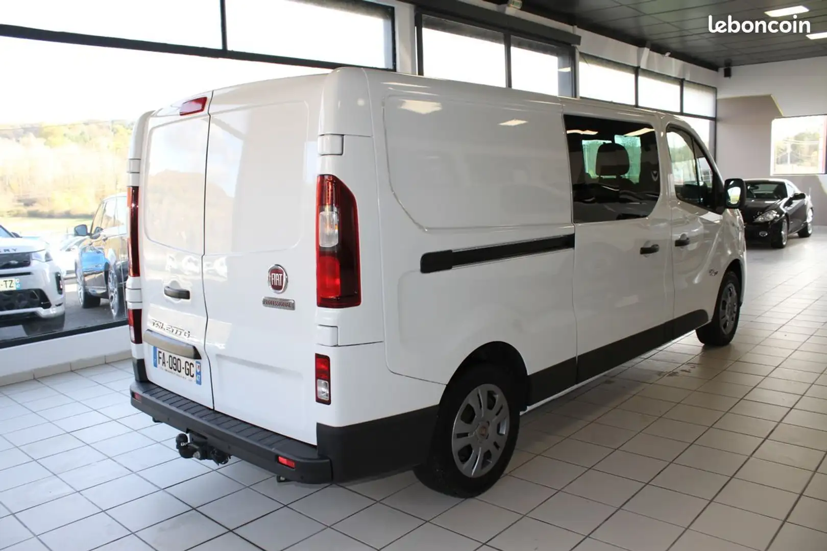 Fiat Talento L2 H1 6 places 1.6 Multijet 120 Pack Pro Nav ( Attelage, Protection bois, 1er Main) Blanc - 2