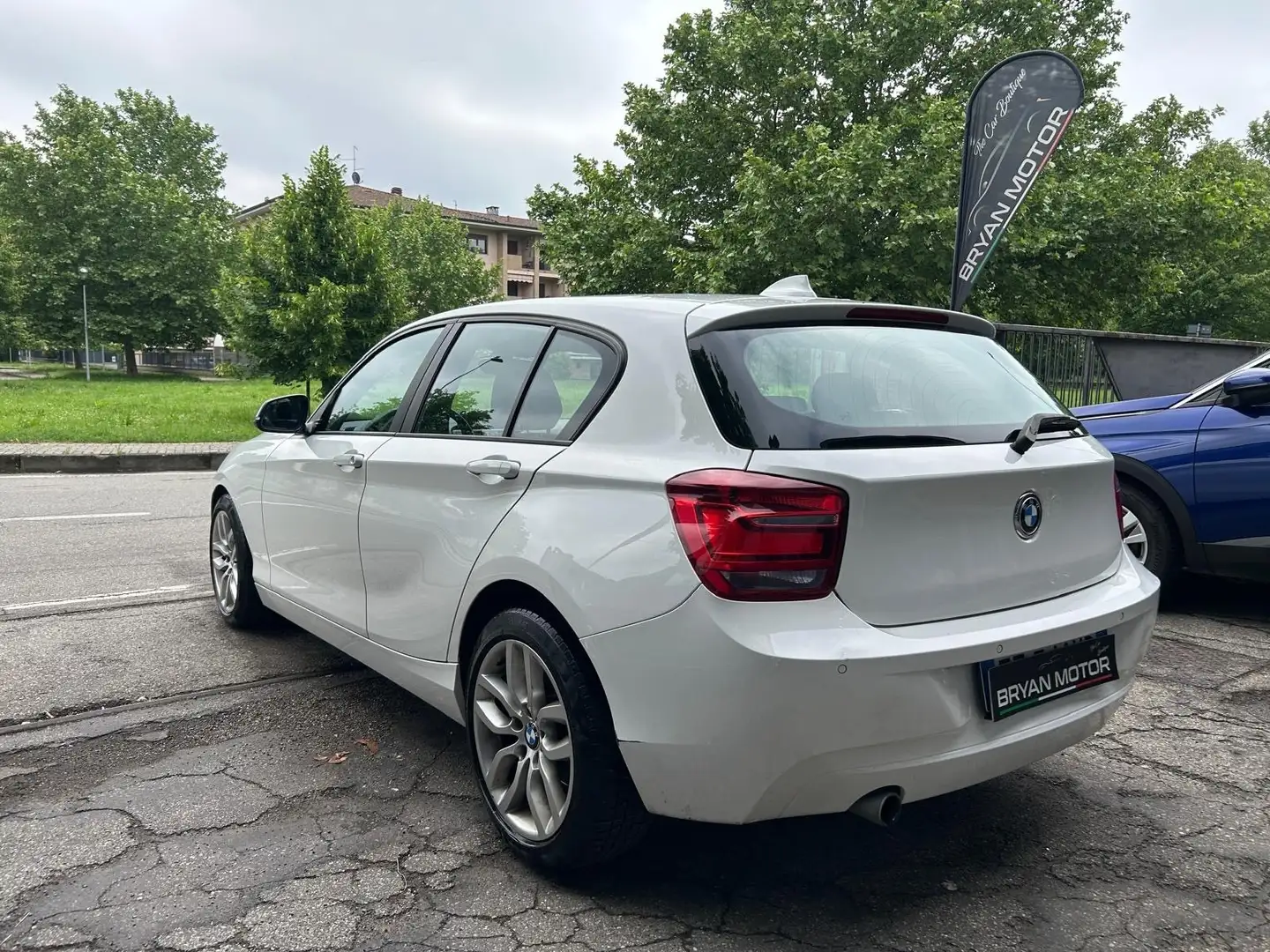 BMW 120 120d 5p. Unique Blanco - 2
