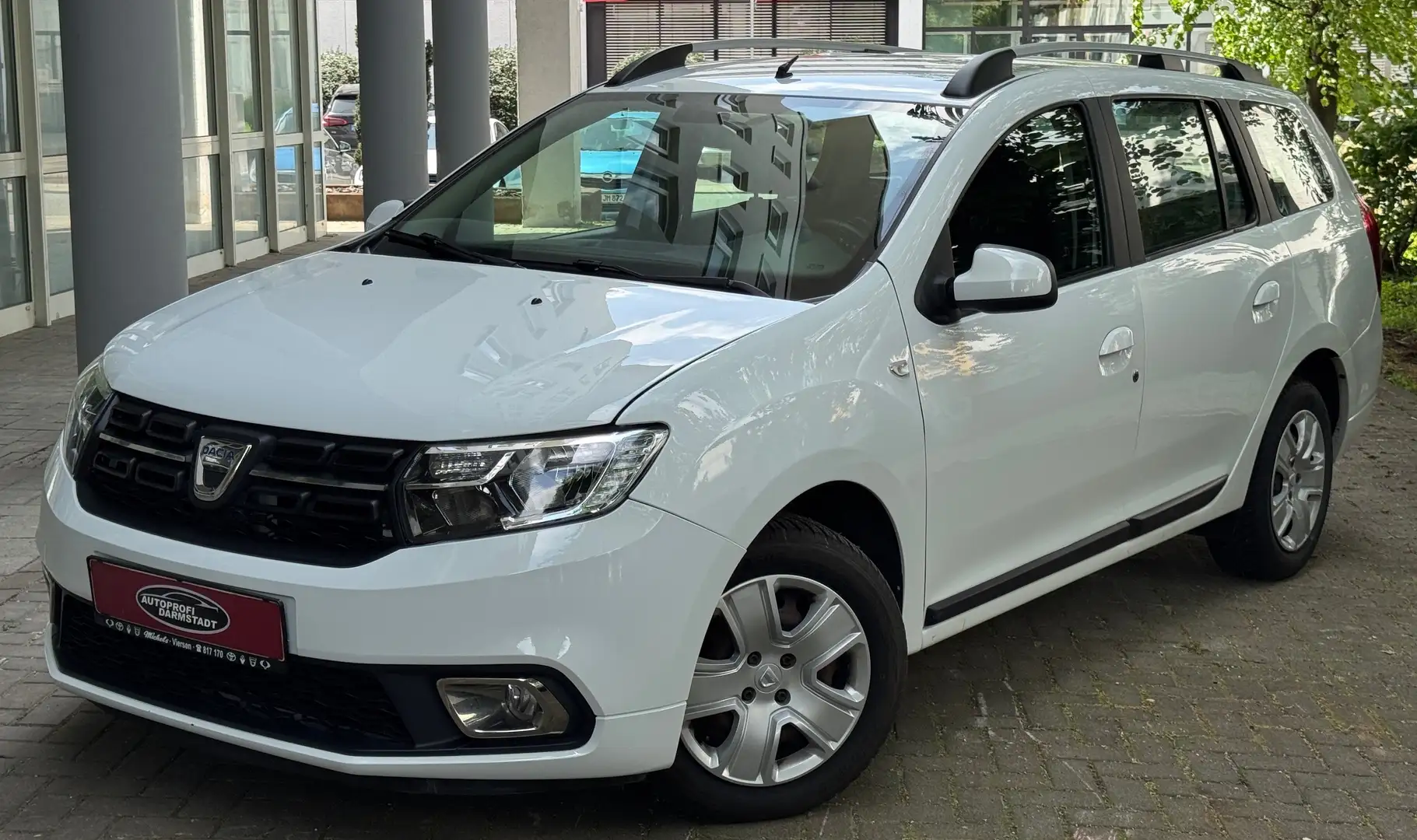 Dacia Logan TÜV AU NEU*KLIMA*PDC* Tempomat* Weiß - 1
