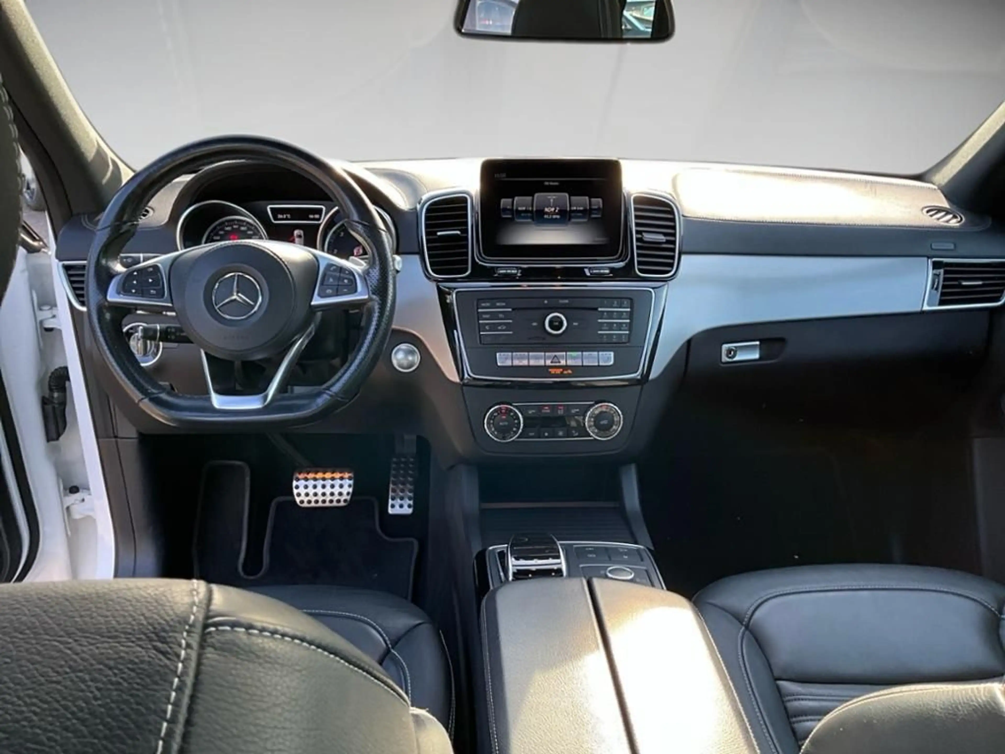 Mercedes-Benz GLS 350 d 4MATIC AMG 360 AHK AUT Fernlichtass. — photo 10