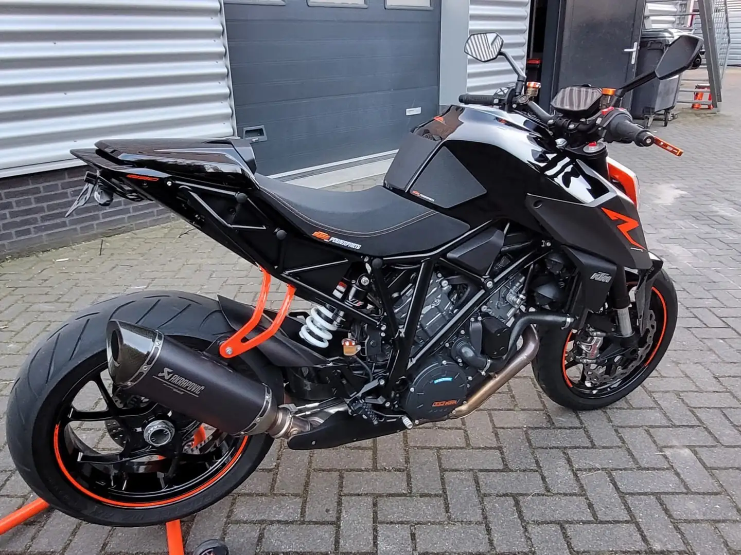 KTM 1290 Super Duke R - 2