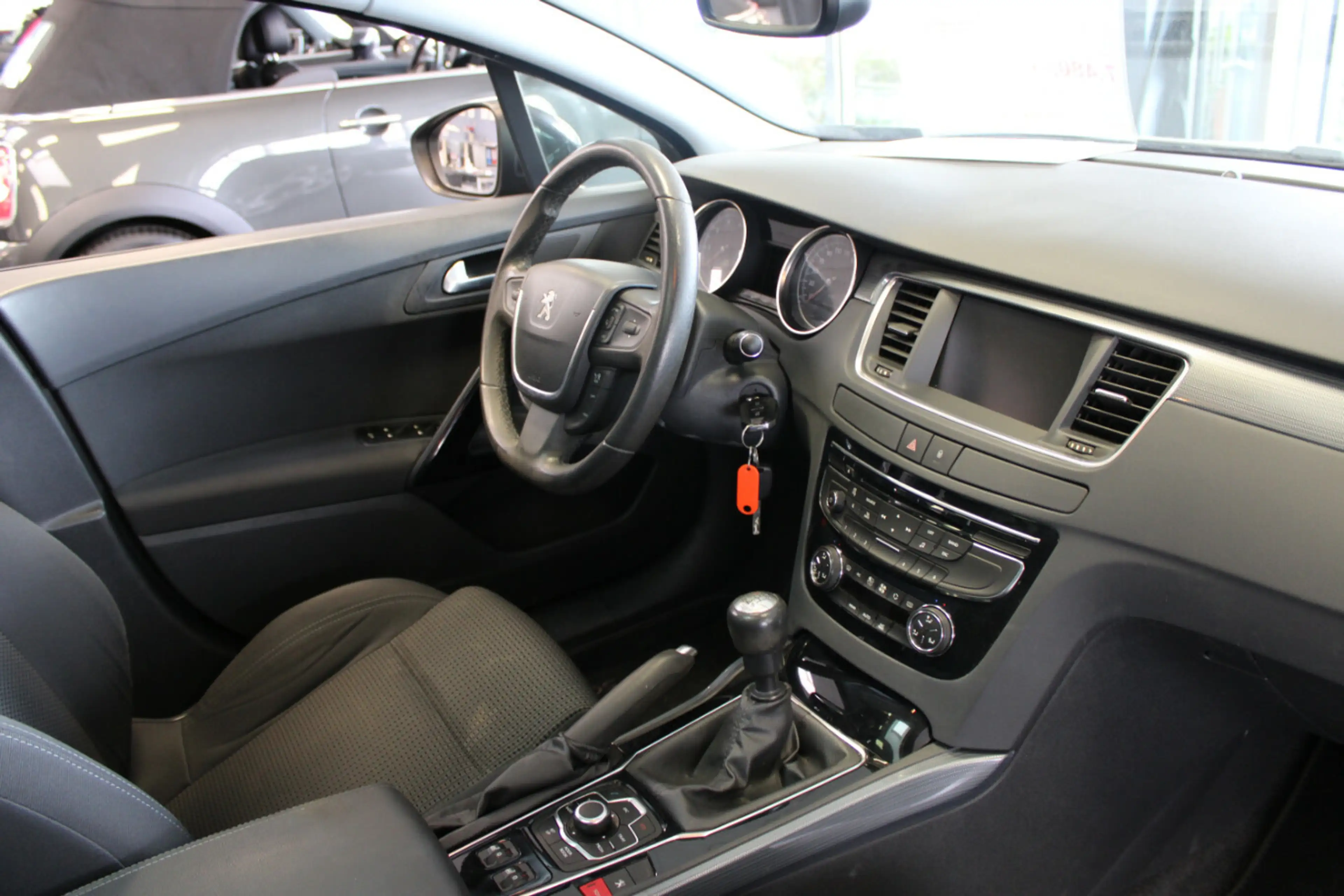 Peugeot 508 155 THP Active — photo 7